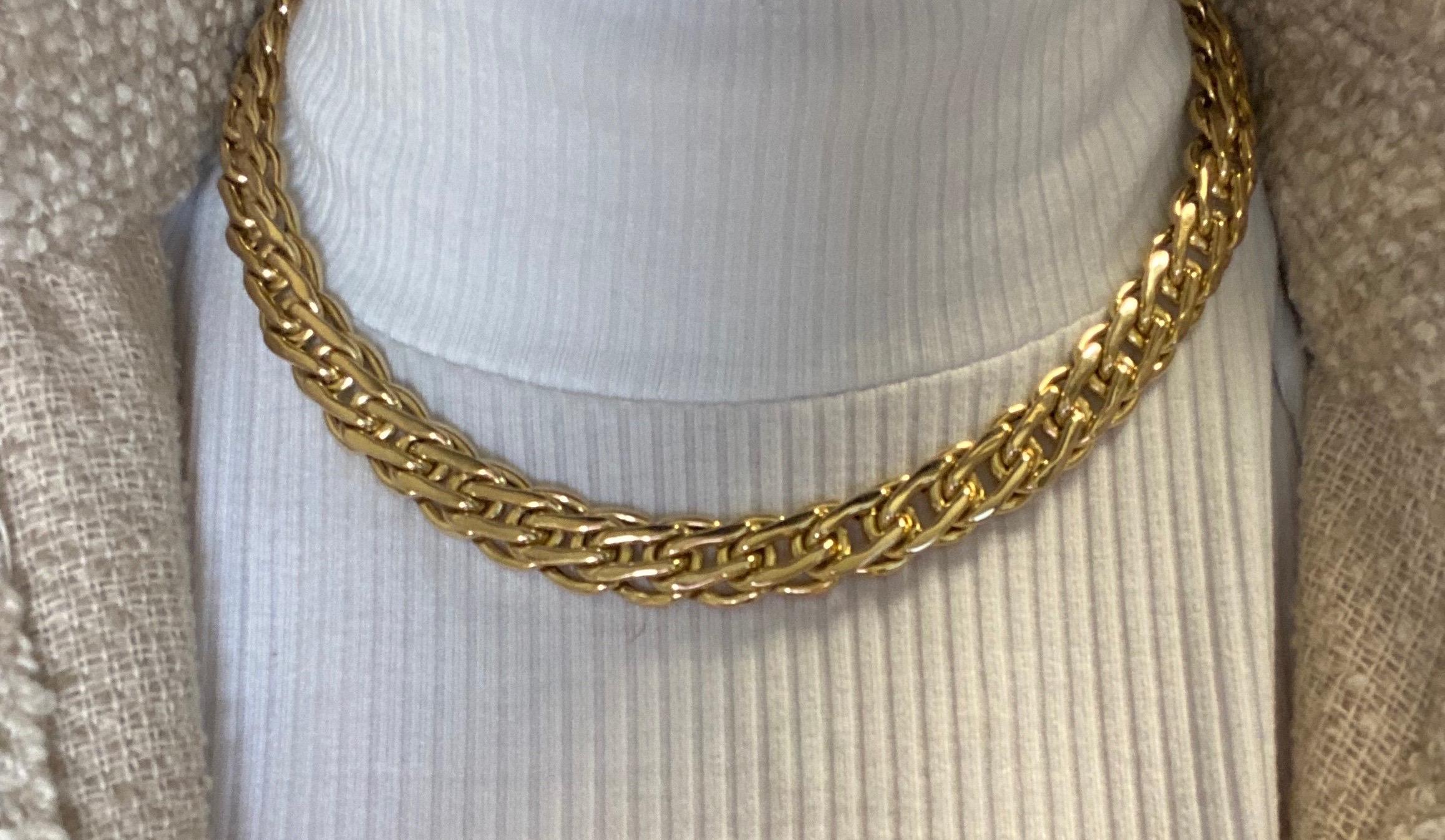 Women's Vintage 2000 14 Karat Yellow Gold Italian Wide Link Necklace For Sale