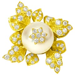 Vintage 20.00 Carat Pearl and Diamond Ring in 18 Karat Yellow Gold
