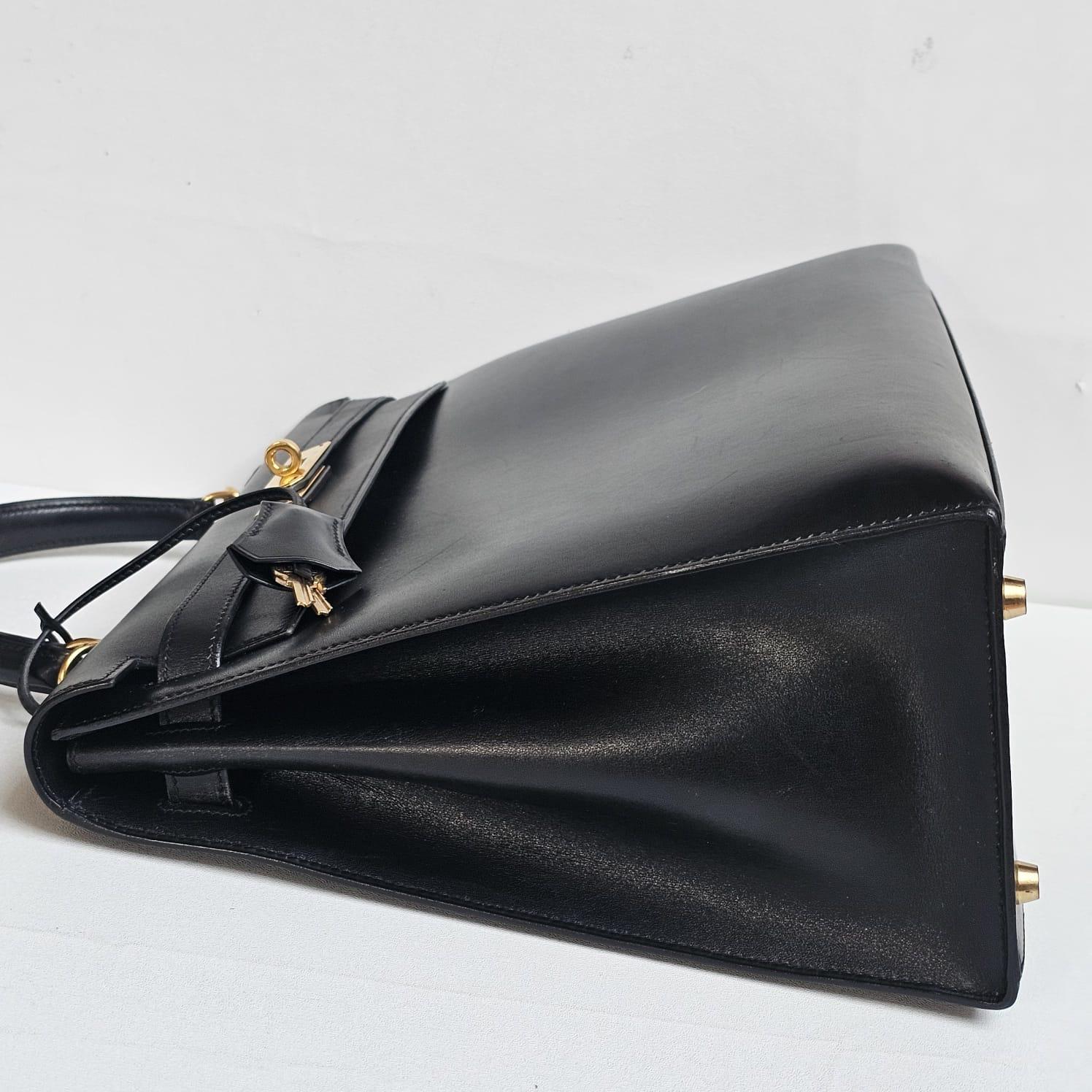 Vintage 2000 Hermes Black Box Leather Kelly 35 Bag In Good Condition In Jakarta, Daerah Khusus Ibukota Jakarta