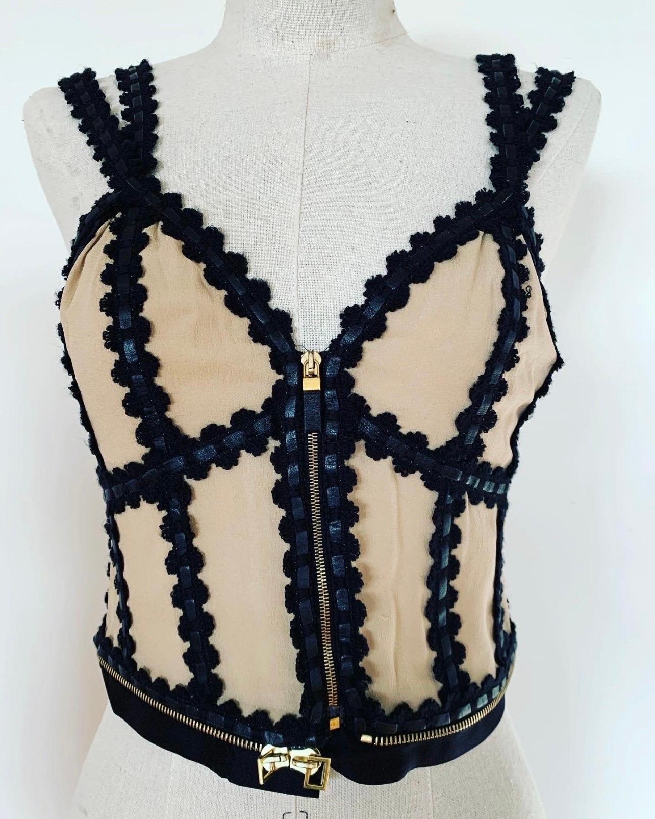 Noir Alexander McQueen - Robe vintage des années 2000 qui se transforme en haut court ou corset en vente