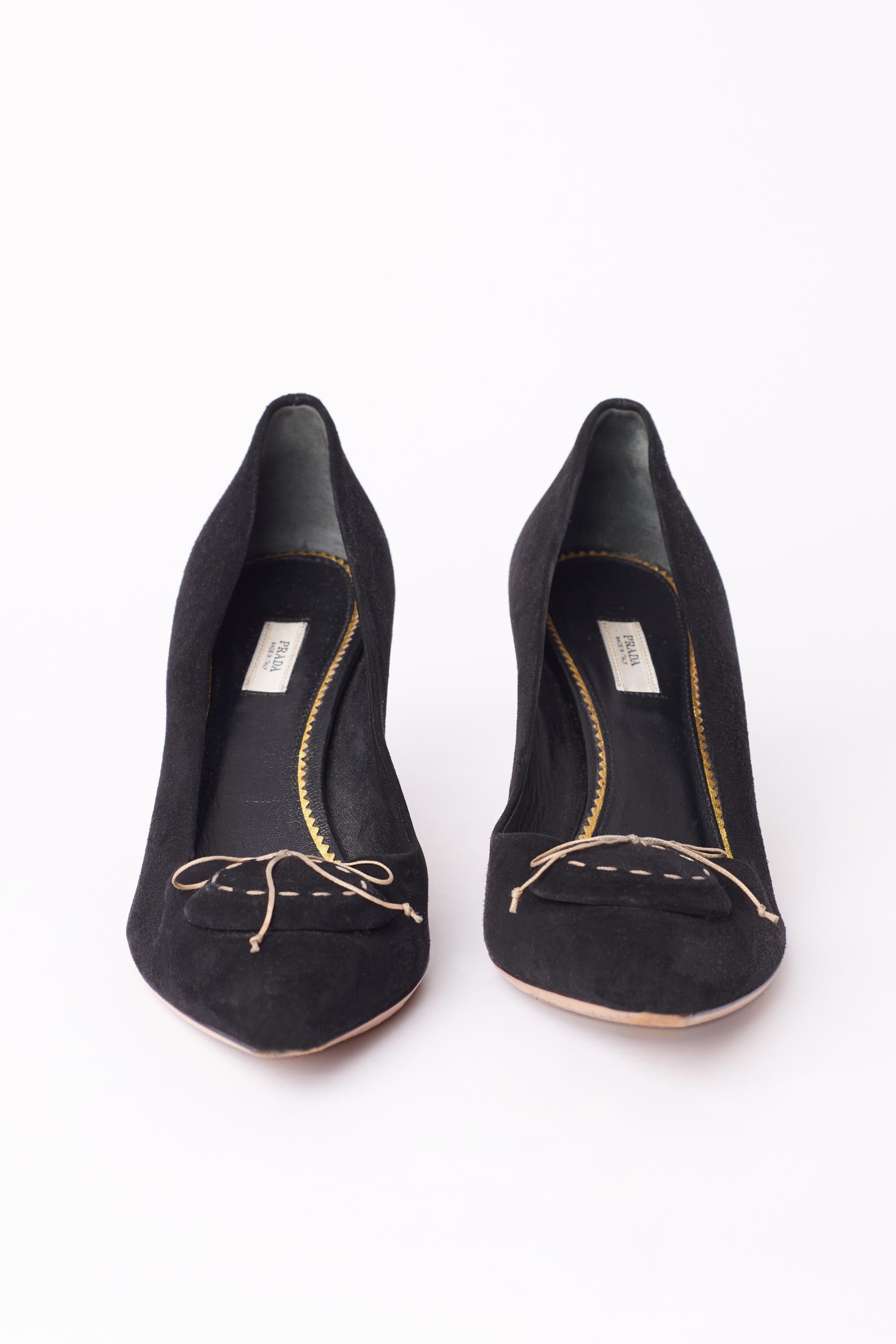 Vintage 2000's Black Suede Pumps Heels In Excellent Condition For Sale In London, GB