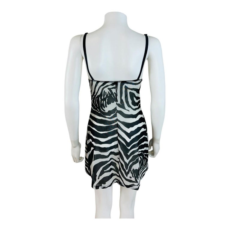 navy blue dress for baby girl Why did zebra print RULE the early 2000s 😭💀, Credit to @isabelgalv ✨,  #prom #promdress #early2000s #y2k #formal #millennials #promdressshopping  #winterformal #schooldance