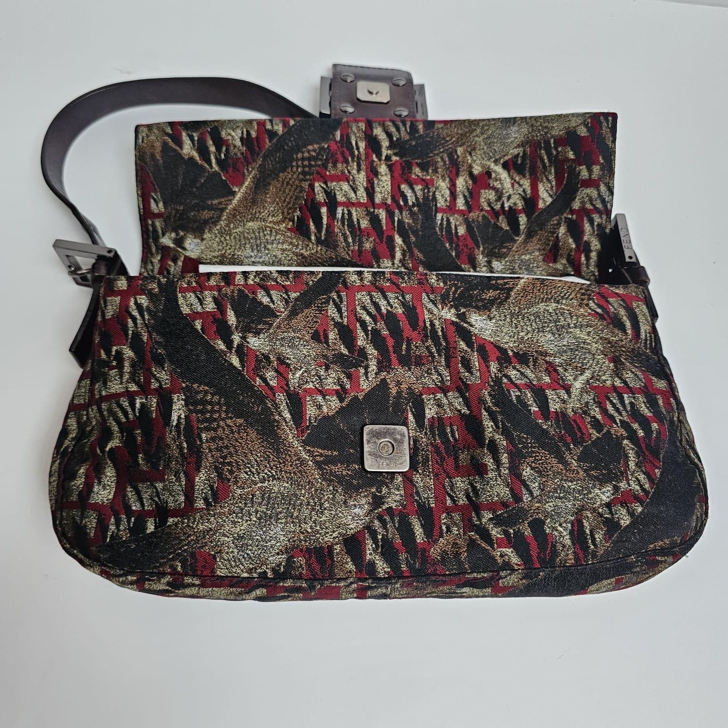 Vintage 2000s Fendi Bird Printed Canvas Baguette Bag Bag Baggage en vente 3