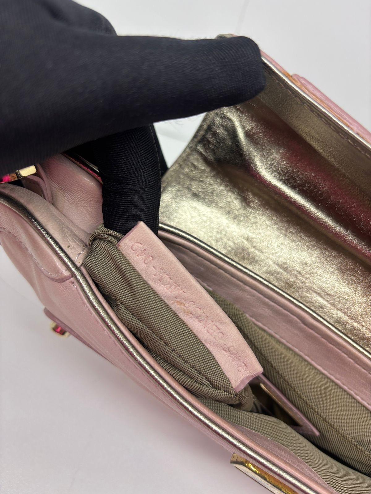 Vintage 2000s Fendi Dusty Pink Mini Vanity Mirror Shoulder Bag In Fair Condition For Sale In Jakarta, Daerah Khusus Ibukota Jakarta