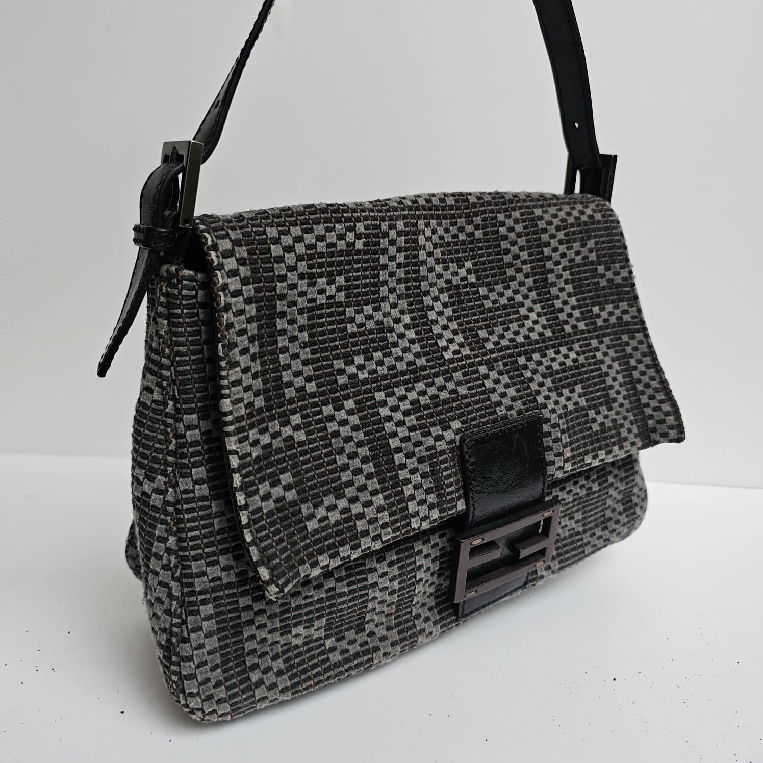 Fendi FF Sac baguette Mama vintage des années 2000 en vente 9