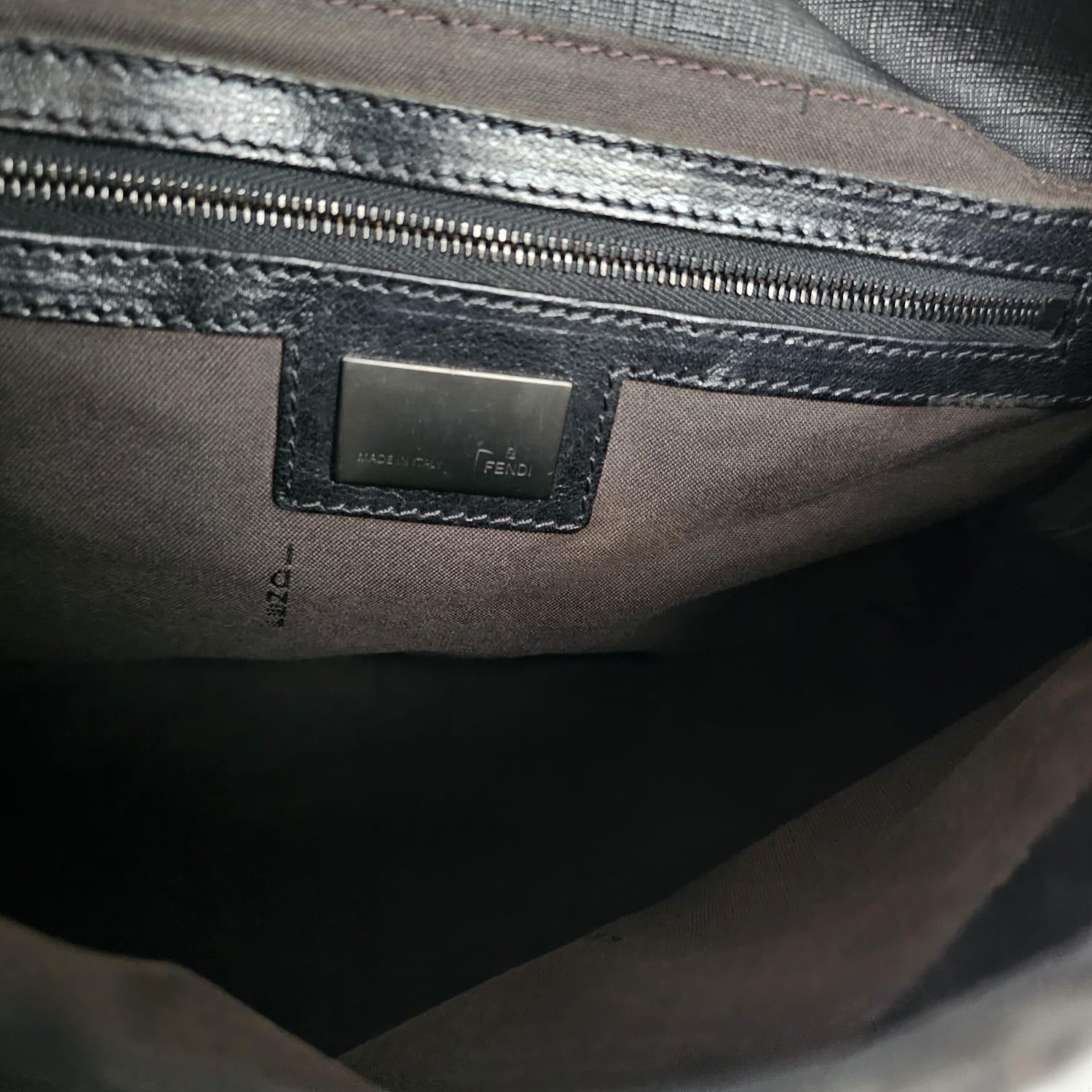 Noir Fendi FF Sac baguette Mama vintage des années 2000 en vente