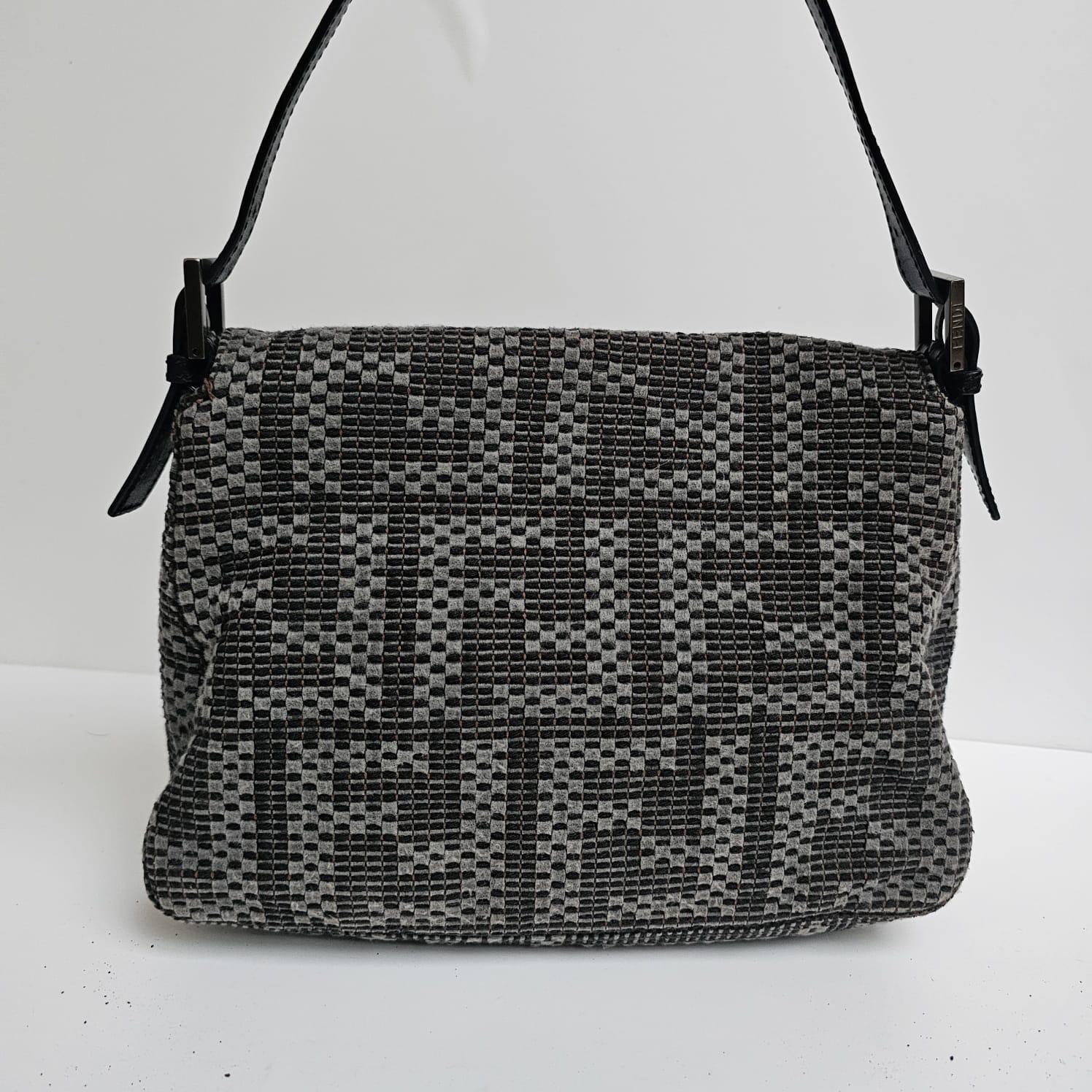 Fendi FF Sac baguette Mama vintage des années 2000 en vente 3