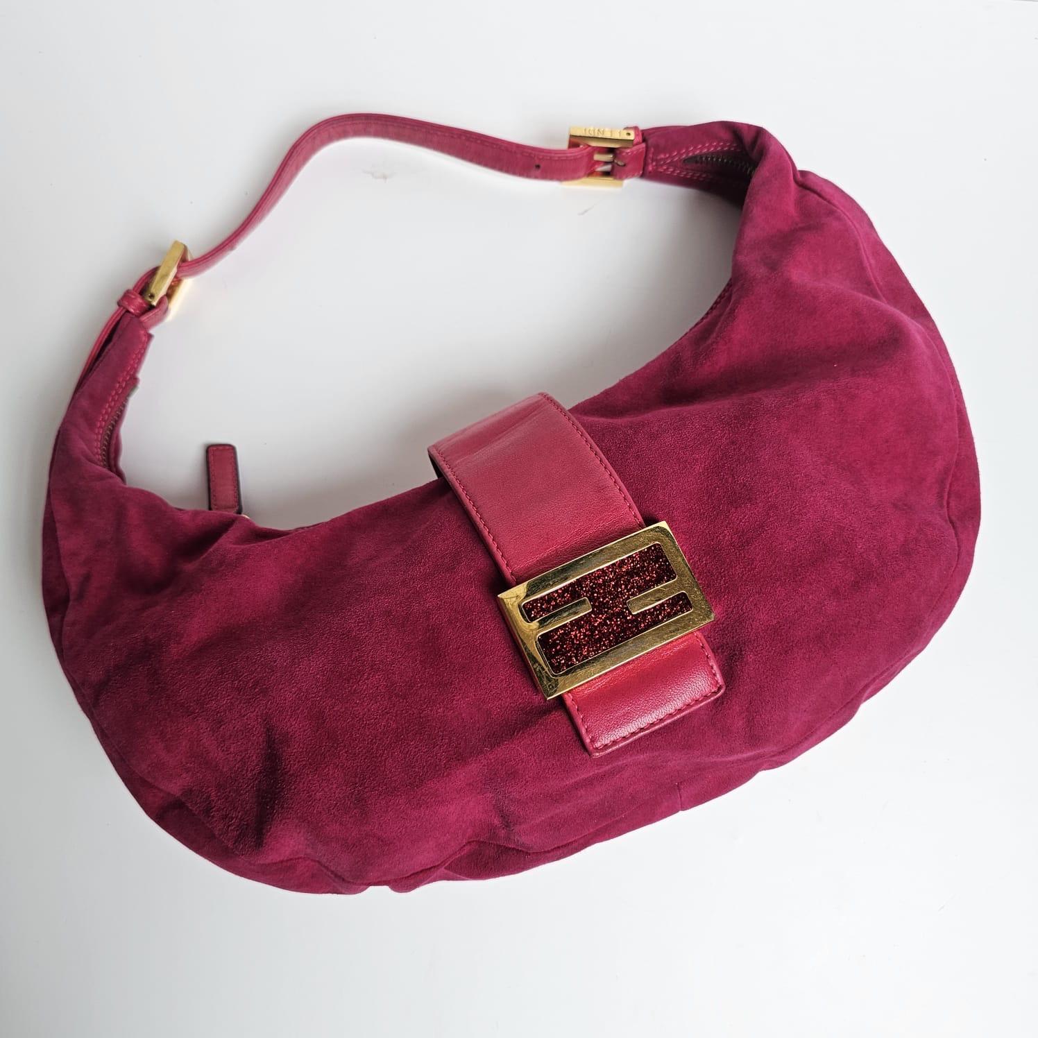 Marron Vintage 2000s Fendi Fuchsia Suede Half Moon Hobo Shoulder Bag en vente