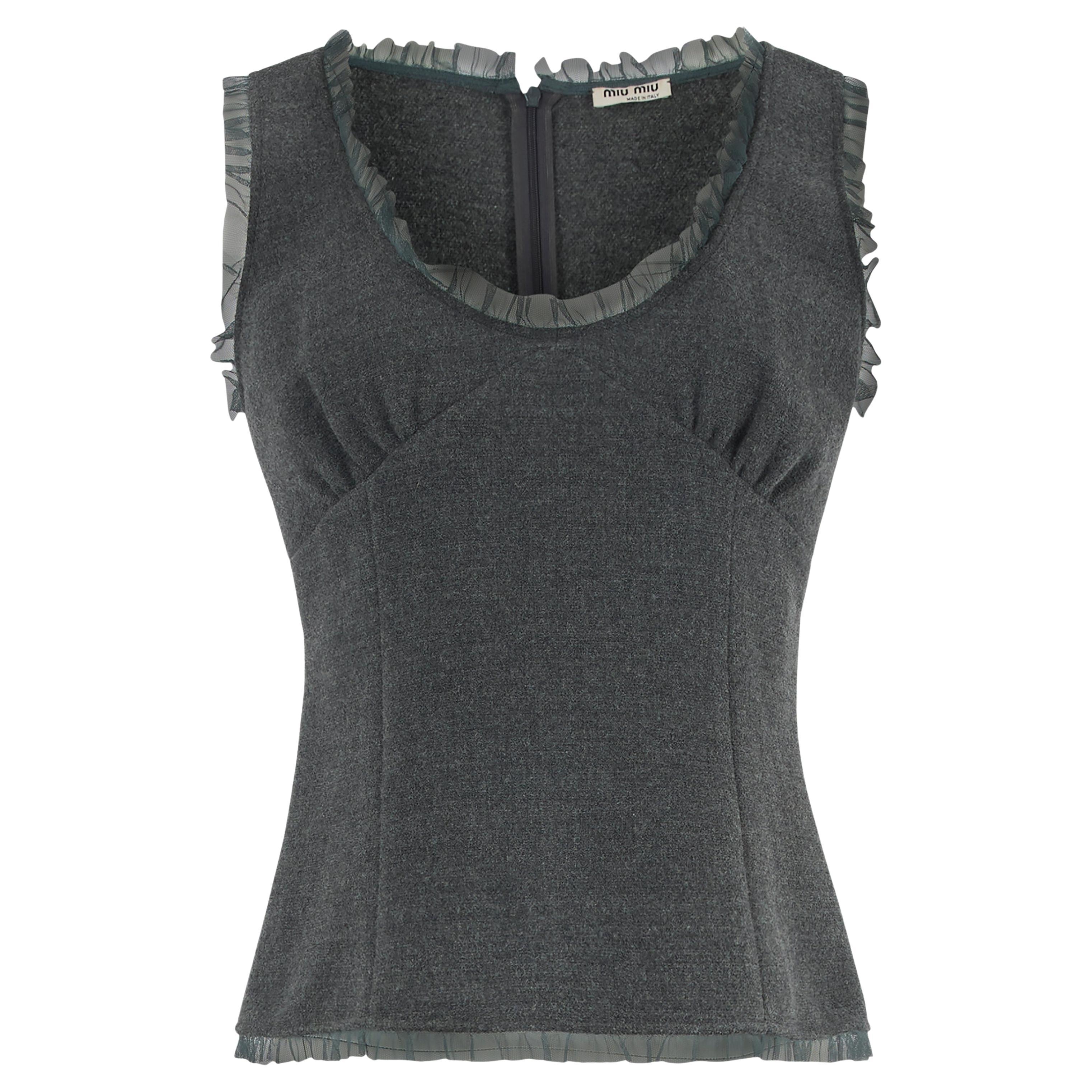 Gilet vintage anni 2000 Miu Miu in lana grigia con volant