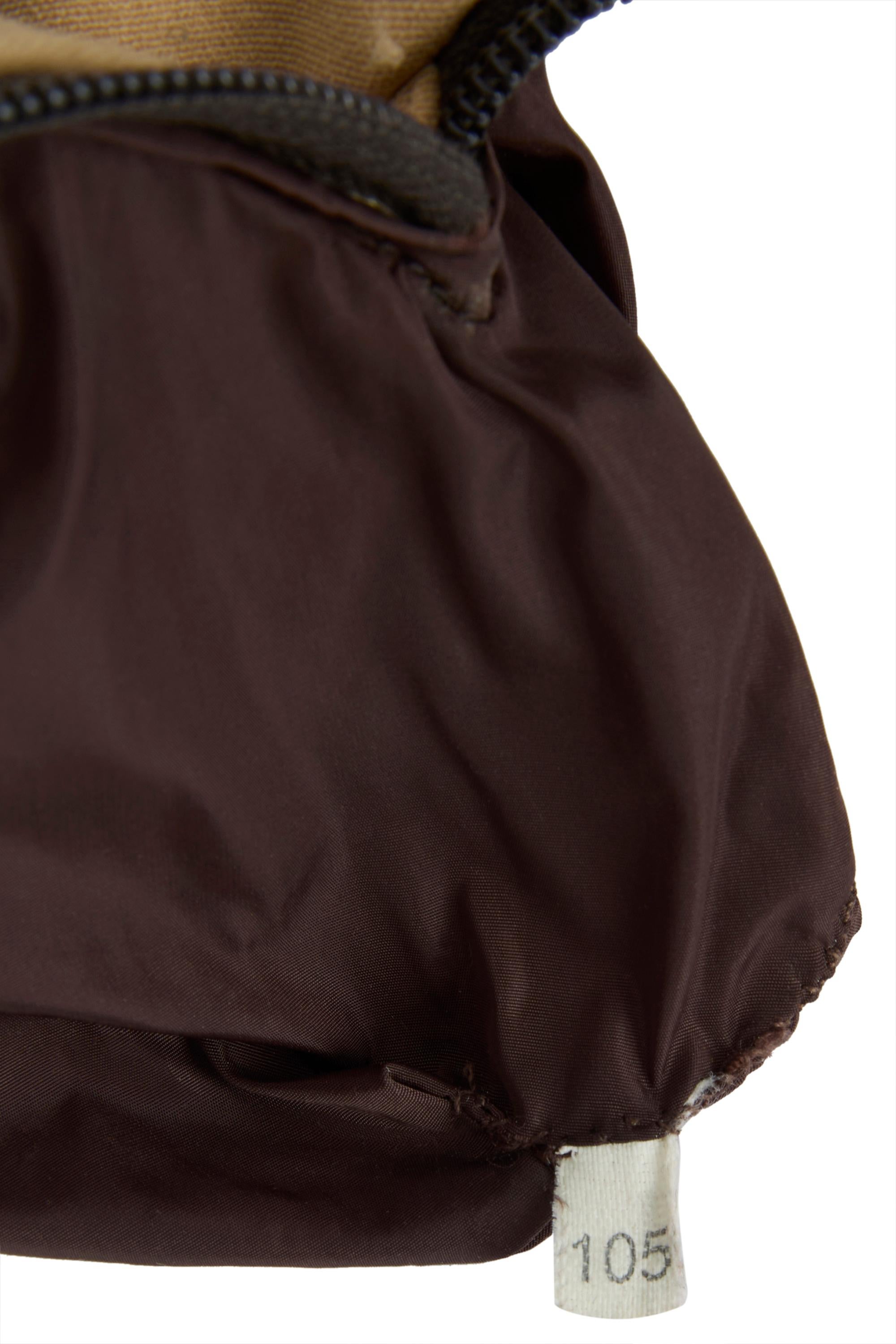 Vintage 2000's Prada Beige Canvas Mini Top Handle Pouch en vente 1