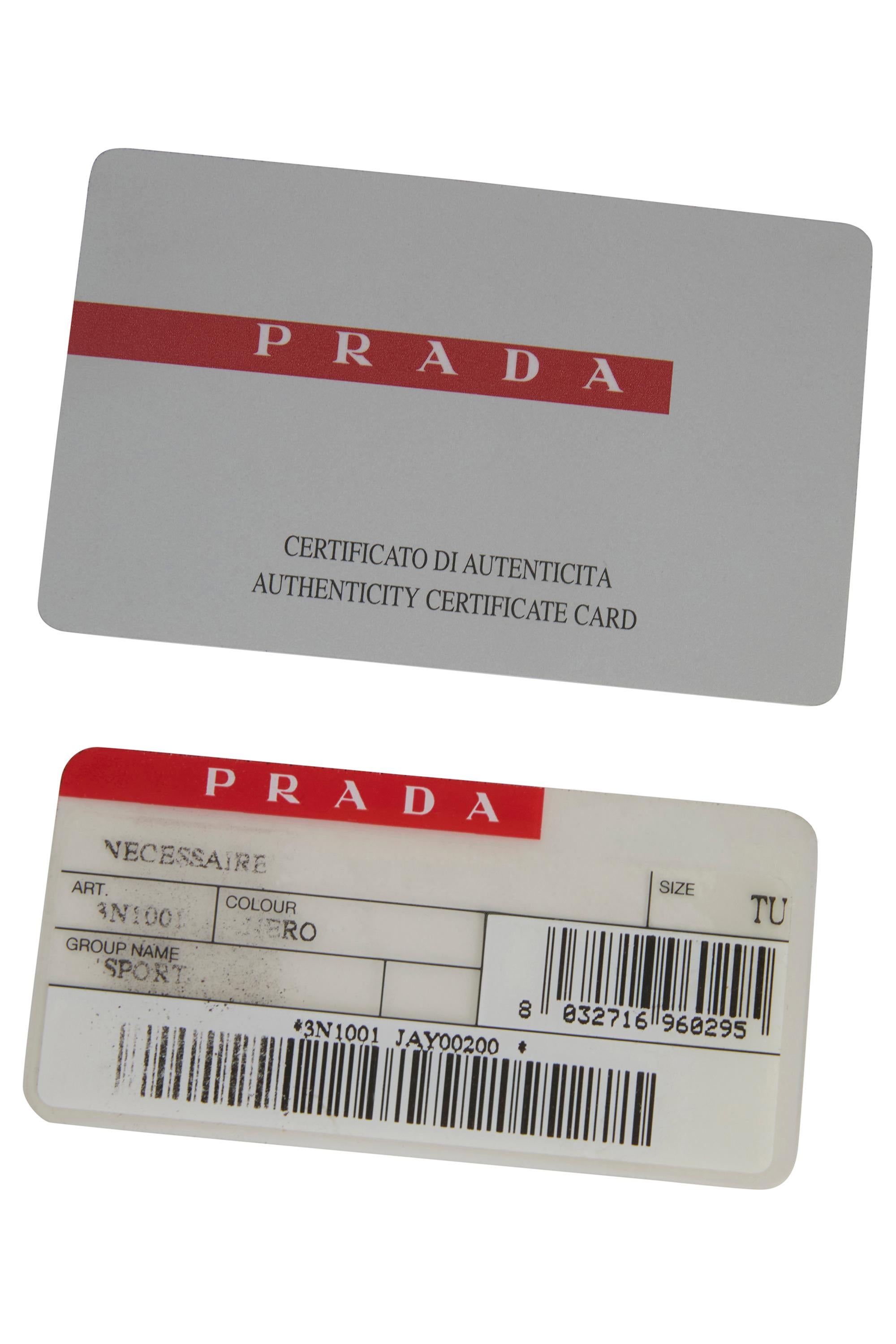 Vintage 2000's Prada Black Nylon Mini Duffle Tote Unisexe en vente