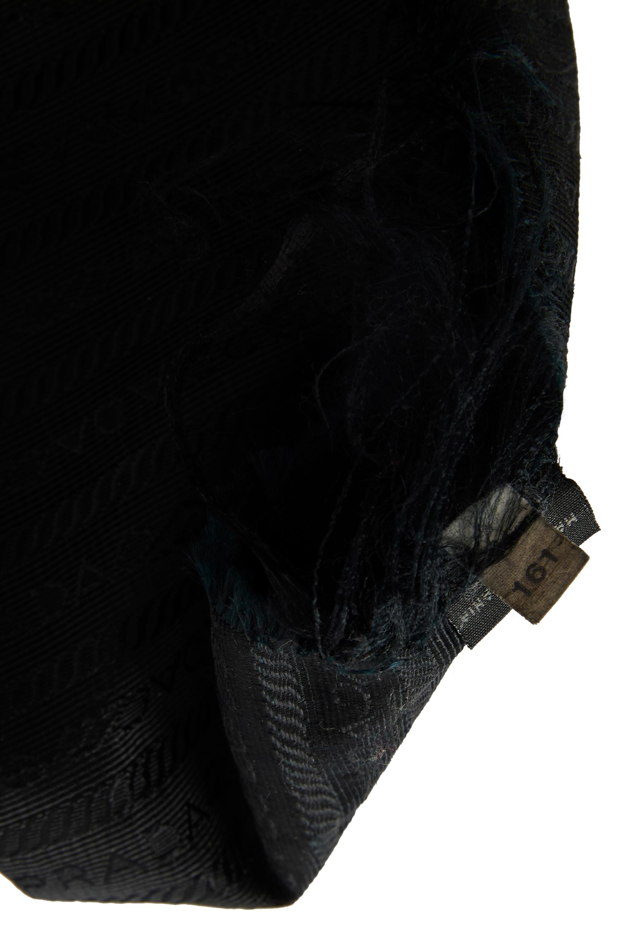 Vintage 2000's Prada Black Nylon Tote Unisexe en vente