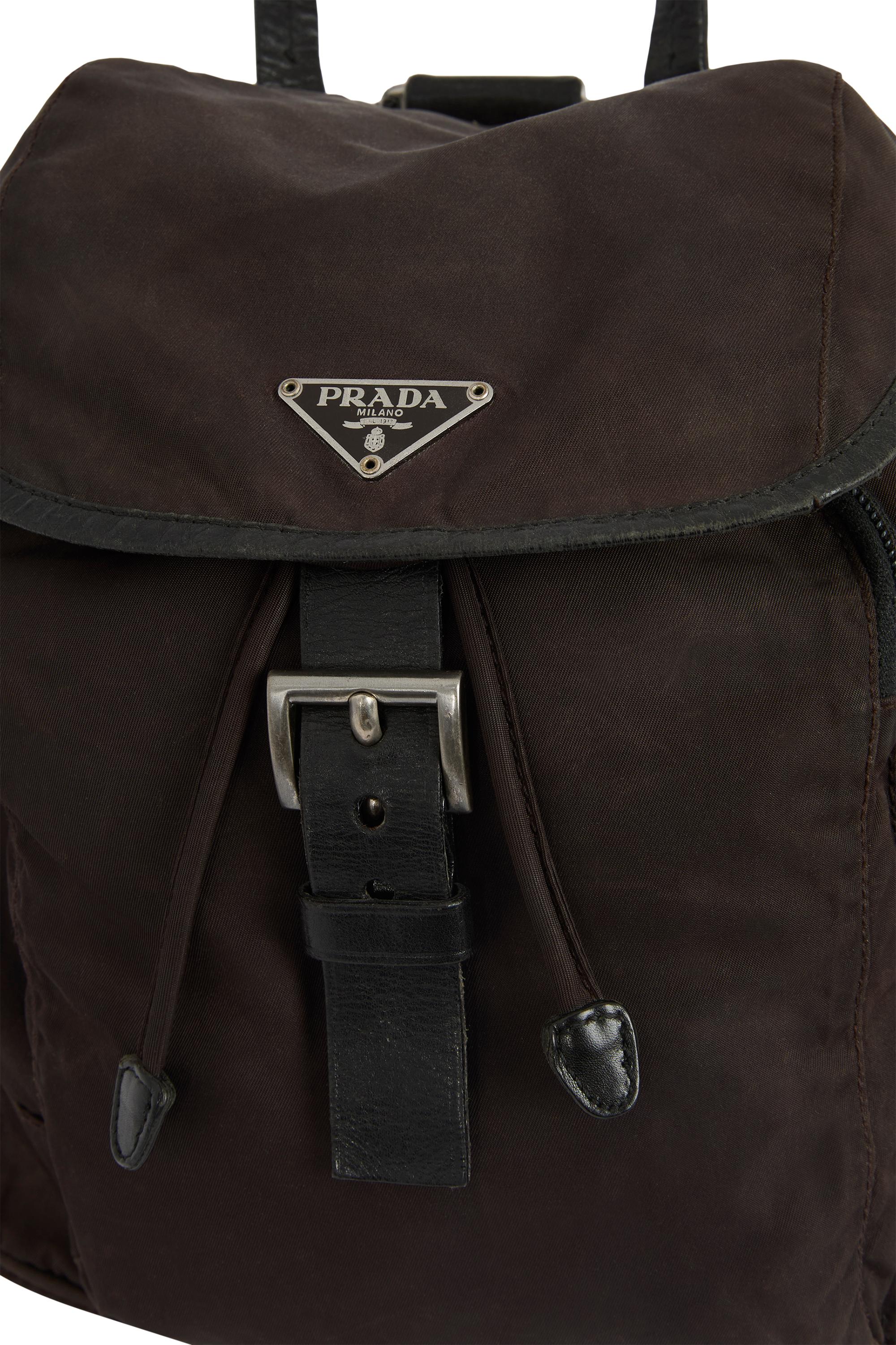 Noir Vintage 2000's Prada Brown Nylon Backpack en vente