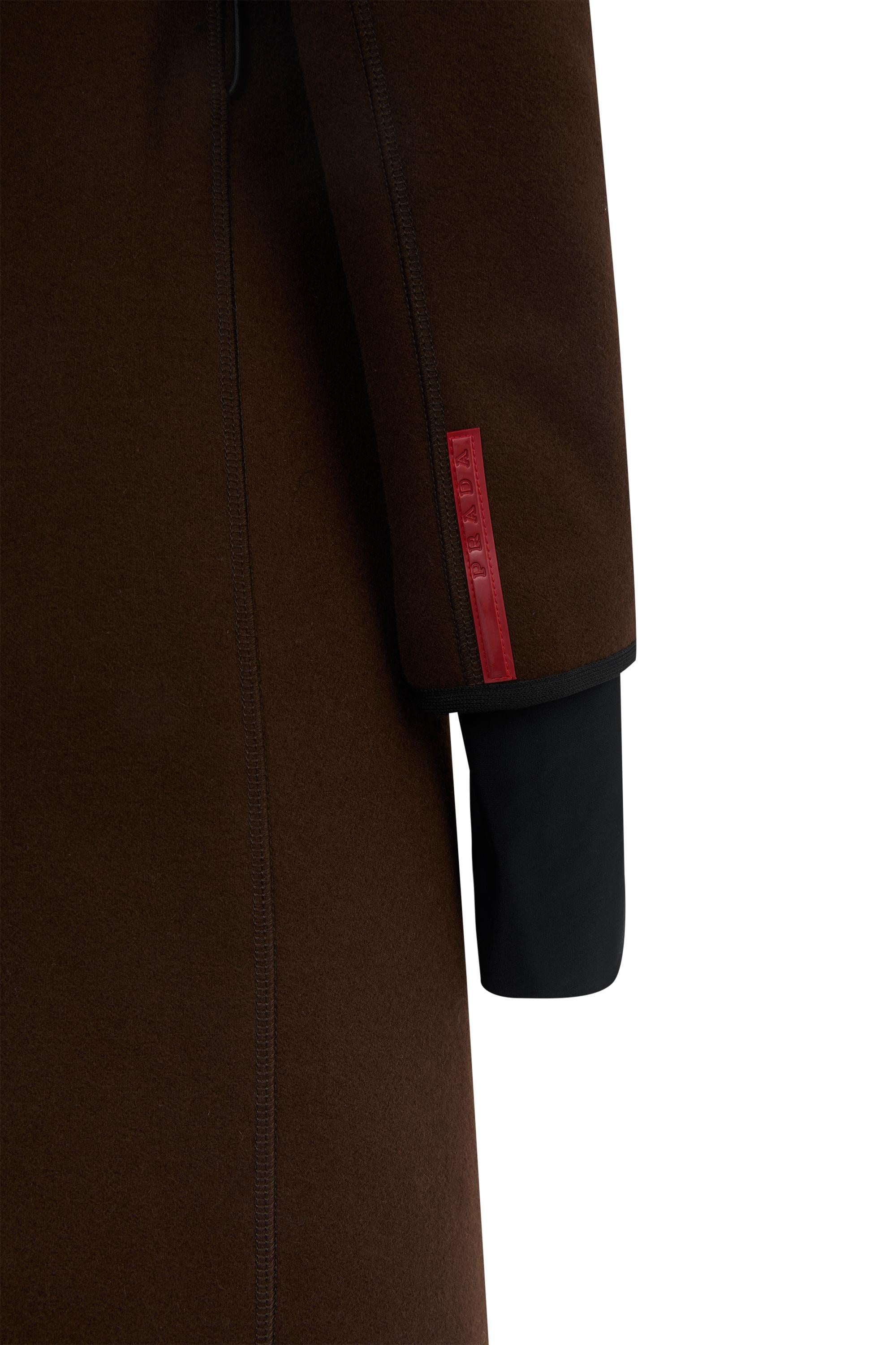 Vintage 2000's Prada Brown Wool Coat Unisexe en vente