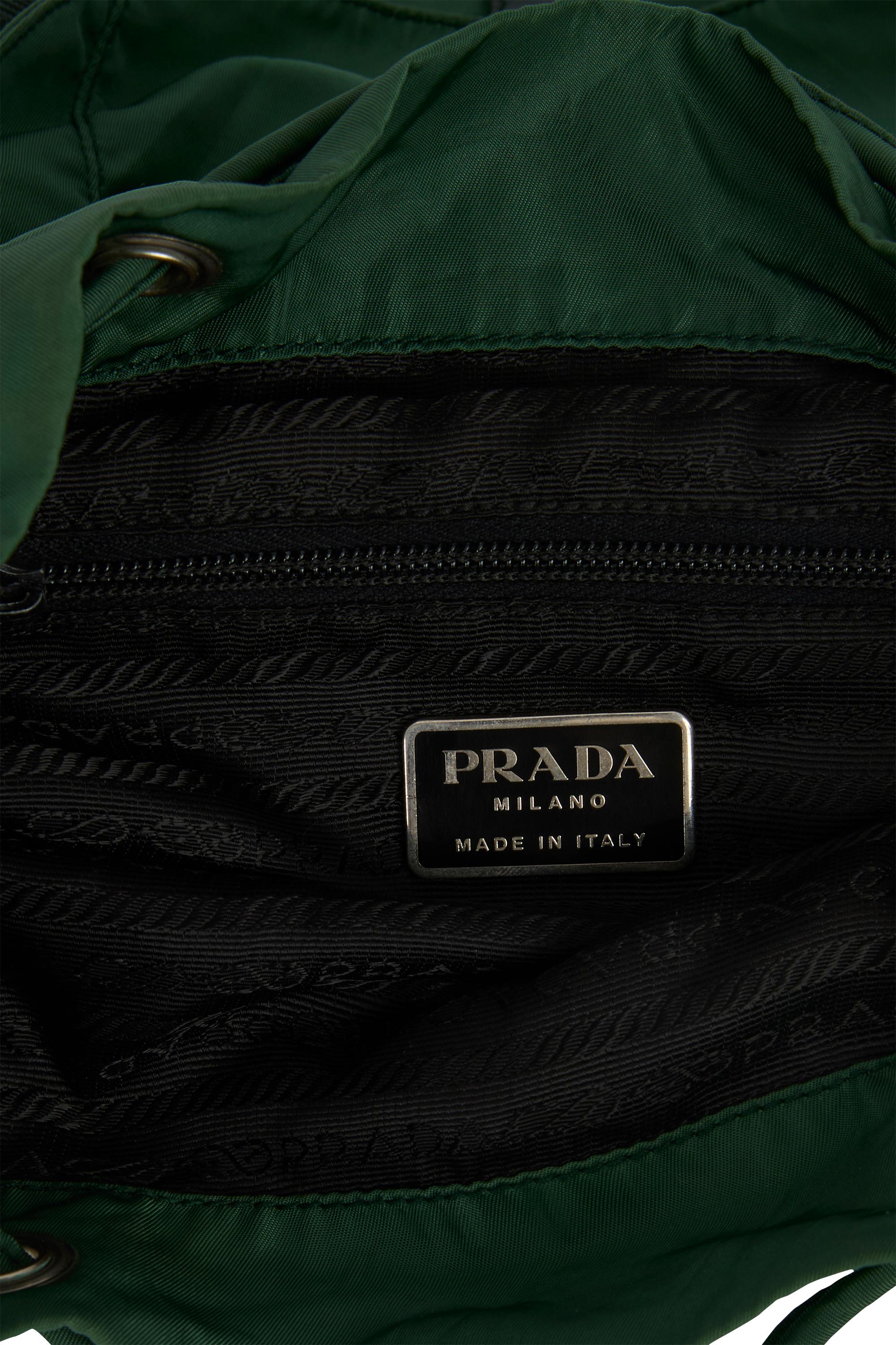 Vintage 2000's Prada Green Nylon Backpack Excellent état - En vente à London, GB