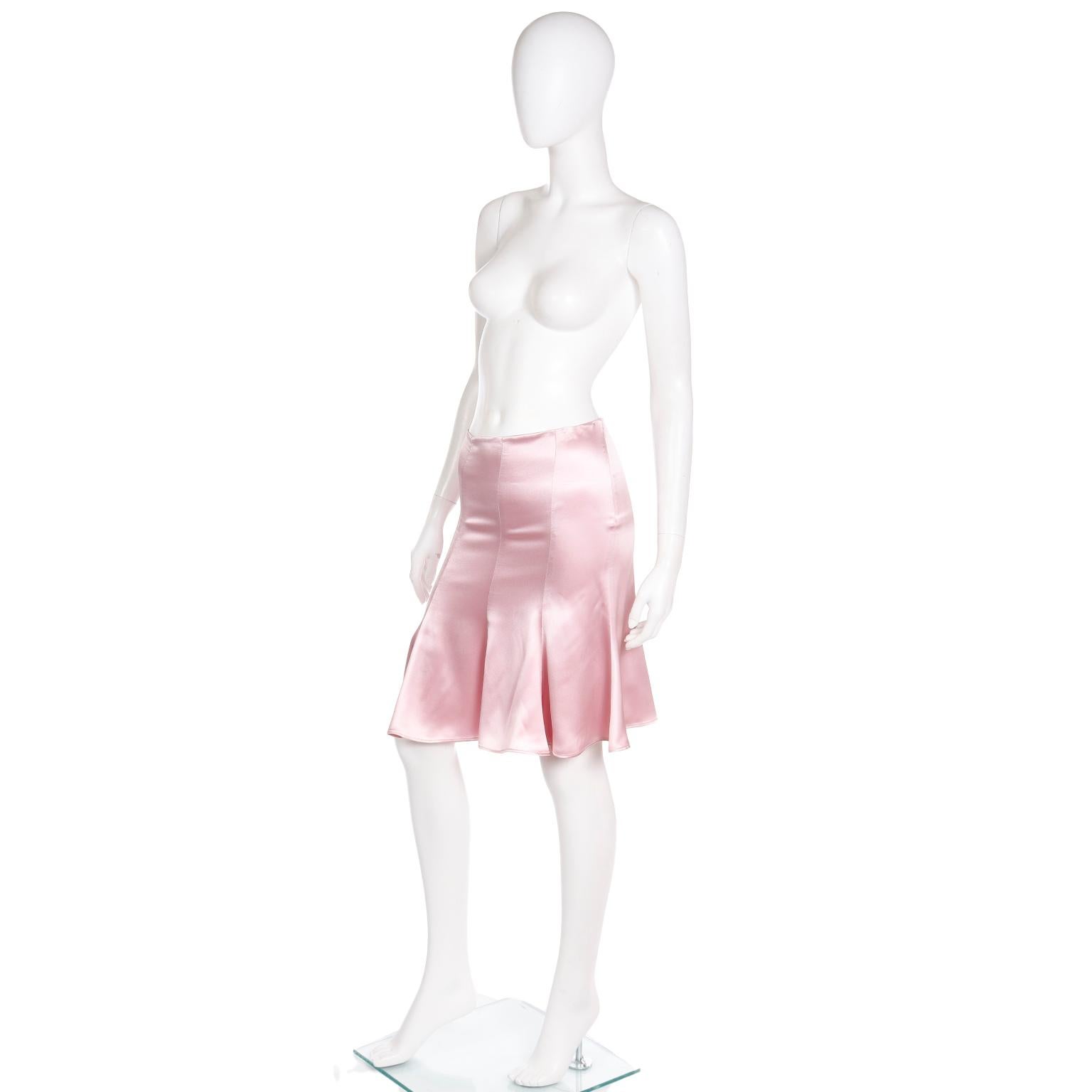 Vintage 2000s Valentino Garavani Y2K Low Waist Pink Silk Skirt In Good Condition For Sale In Portland, OR
