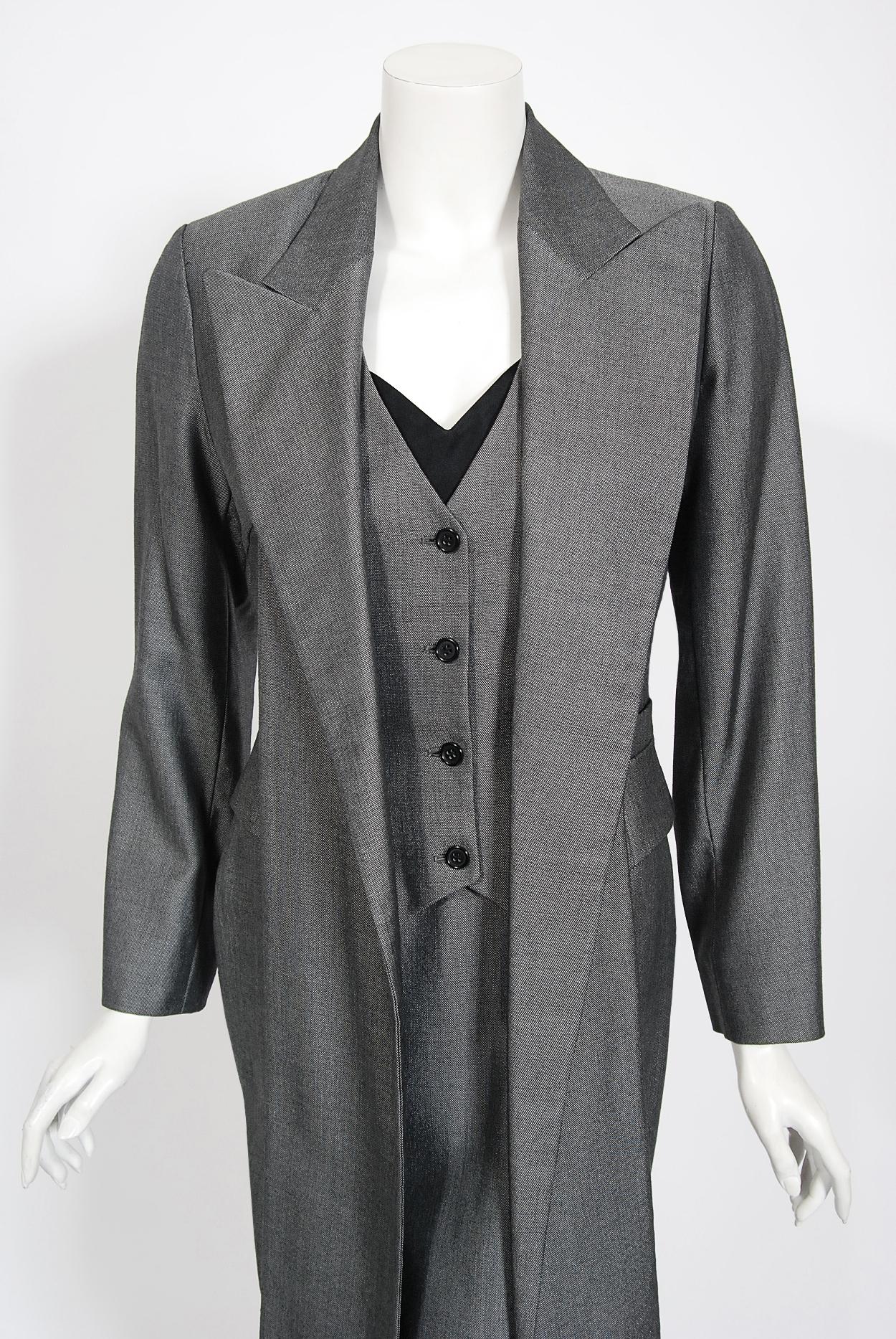 Vintage 1997 Alexander McQueen Gray Sharkskin Wool Hourglass Dress & Suit Jacket In Good Condition In Beverly Hills, CA