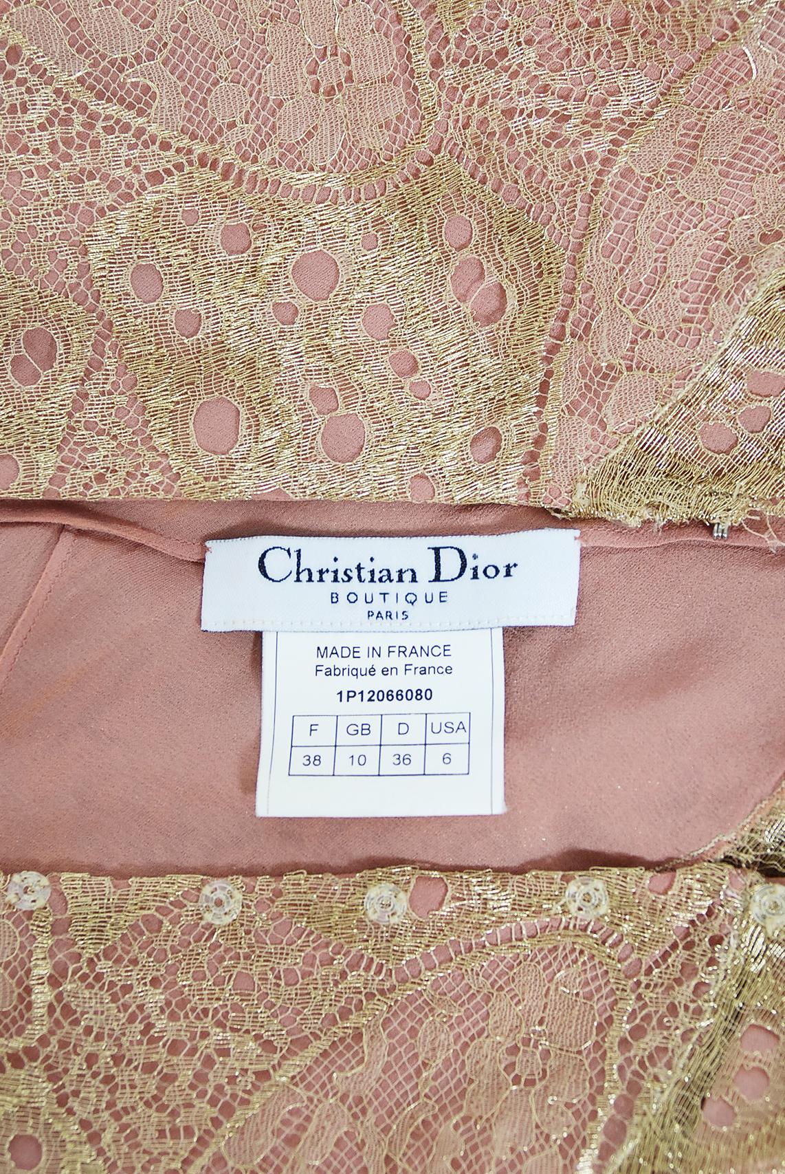 Jahrgang 2001 Christian Dior von John Galliano Kleid aus goldener Spitze und rosa Seide mit Schrägschnitt 9