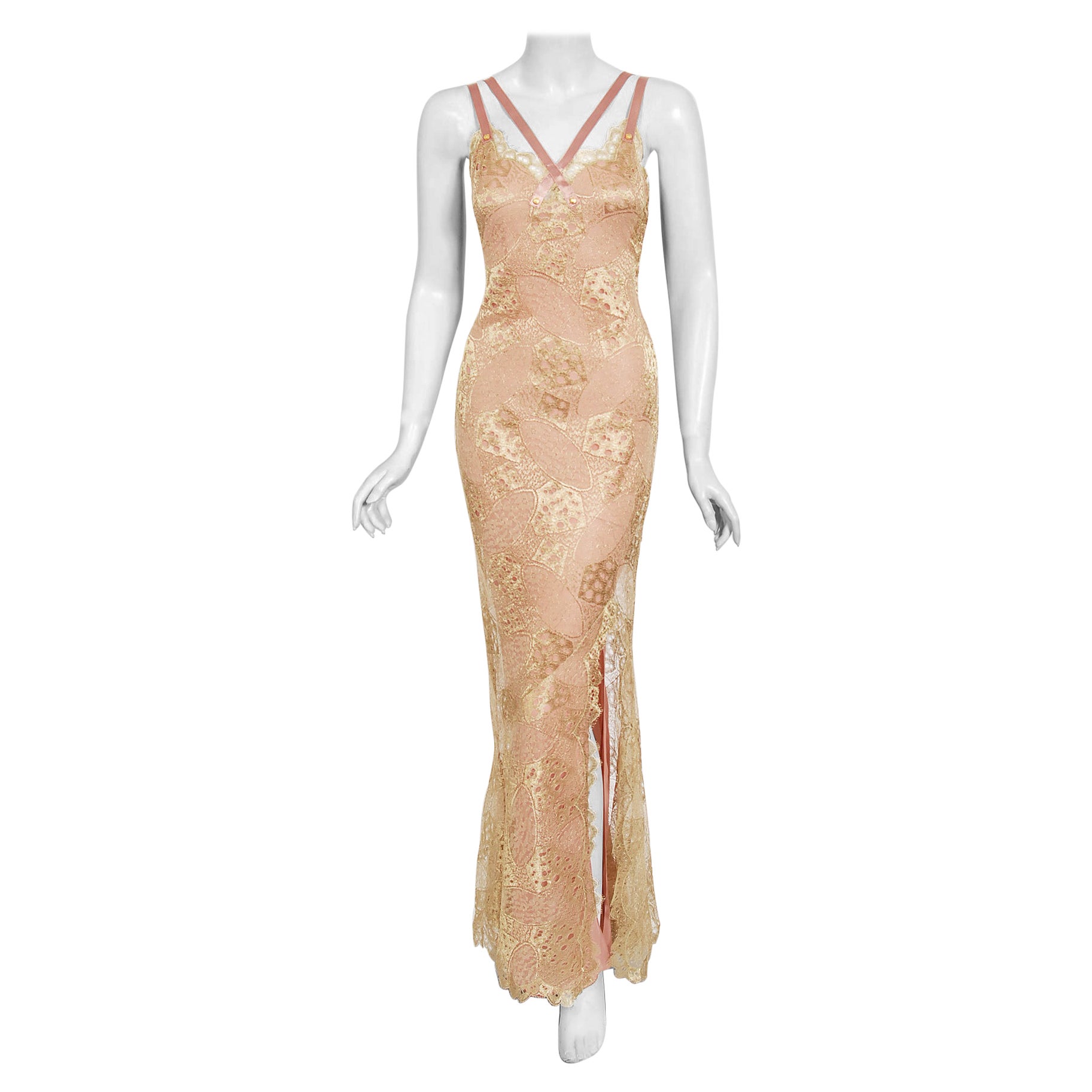 Jahrgang 2001 Christian Dior von John Galliano Kleid aus goldener Spitze und rosa Seide mit Schrägschnitt
