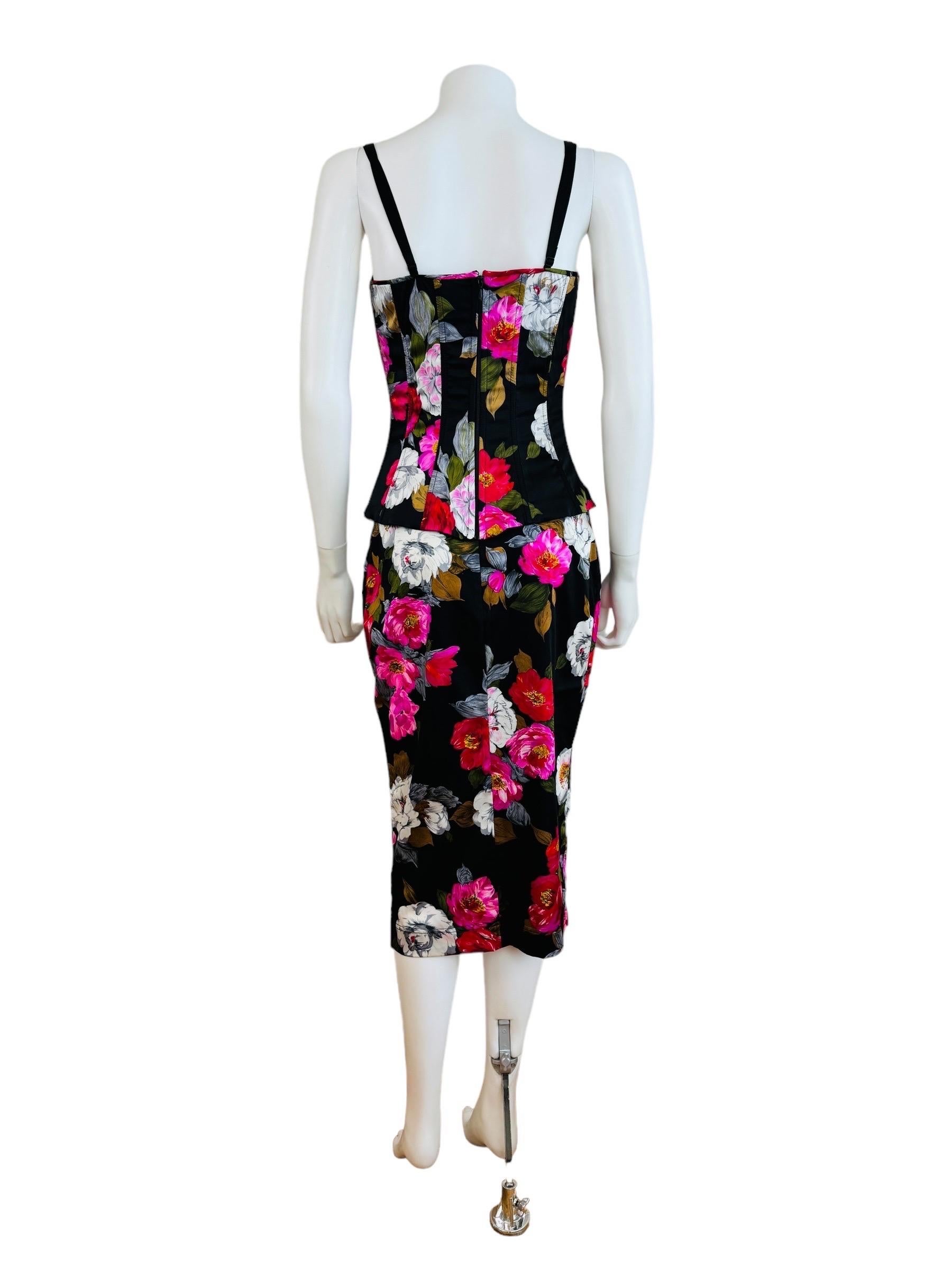 Vintage 2001 Dolce + Gabbana Silk Black + Pink Floral Roses Corset Top + Skirt For Sale 3
