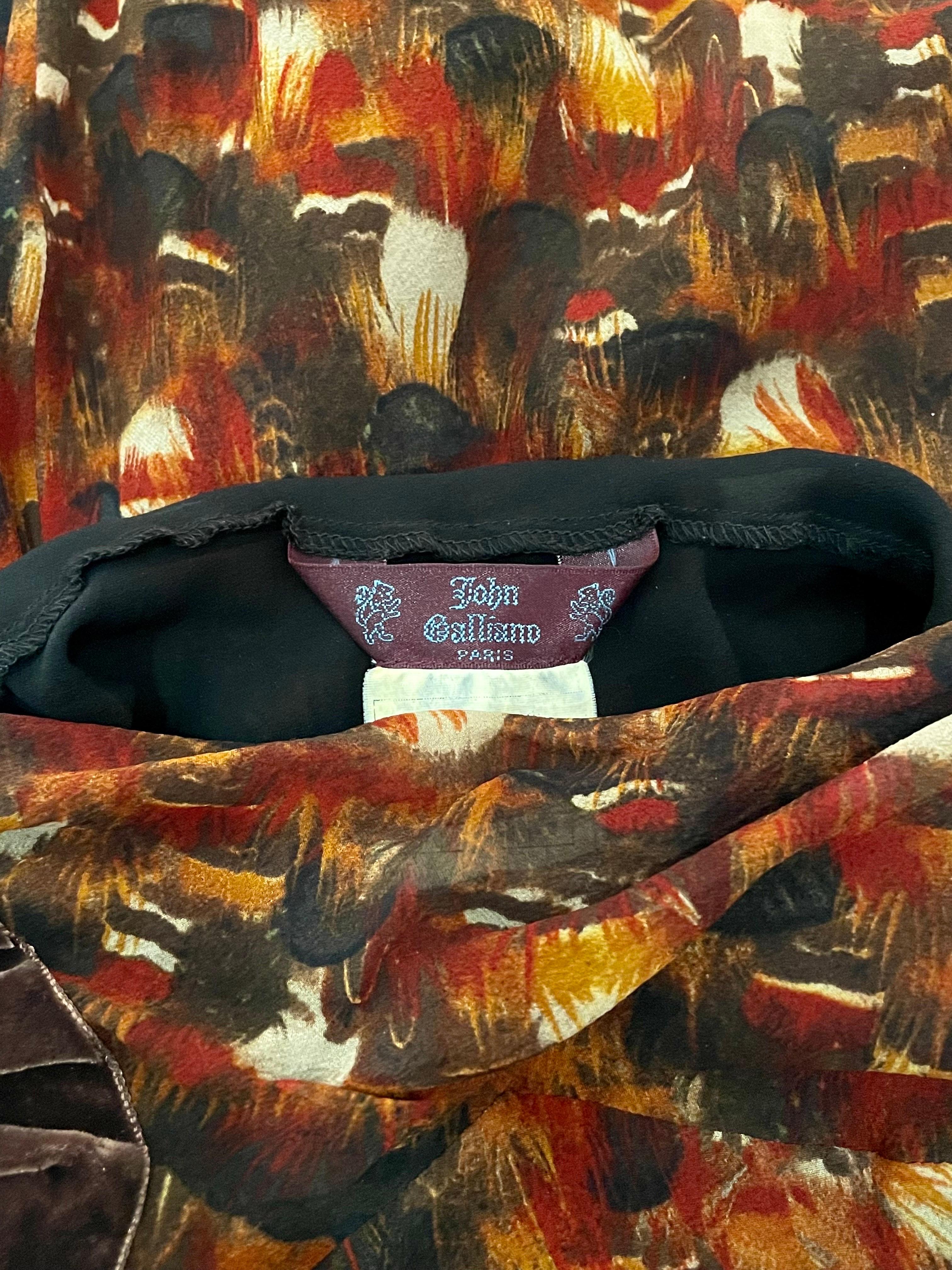 John Galliano - Robe-culotte vintage coupée en biais en soie et dentelle transparente imprimée de plumes, 2001 en vente 3