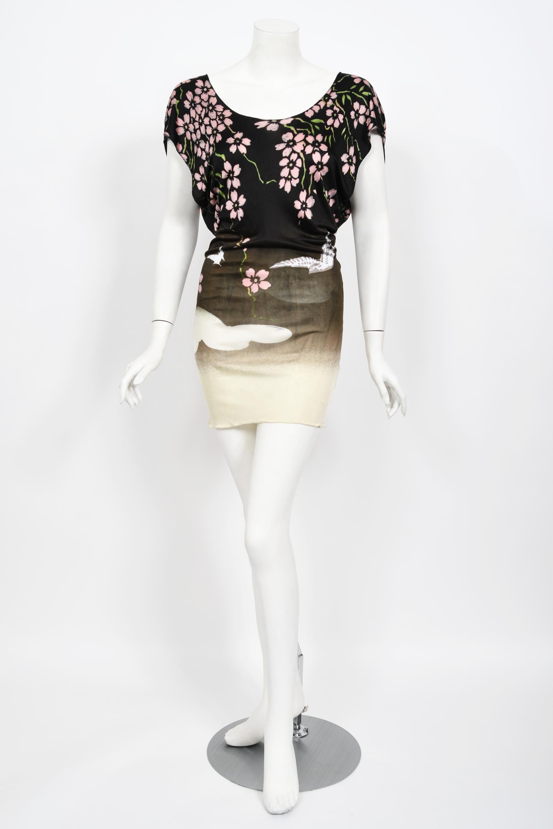 Vintage 2003 Gucci by Tom Ford Runway Cherry Blossom Stretch Silk Mini Dress In Good Condition In Beverly Hills, CA