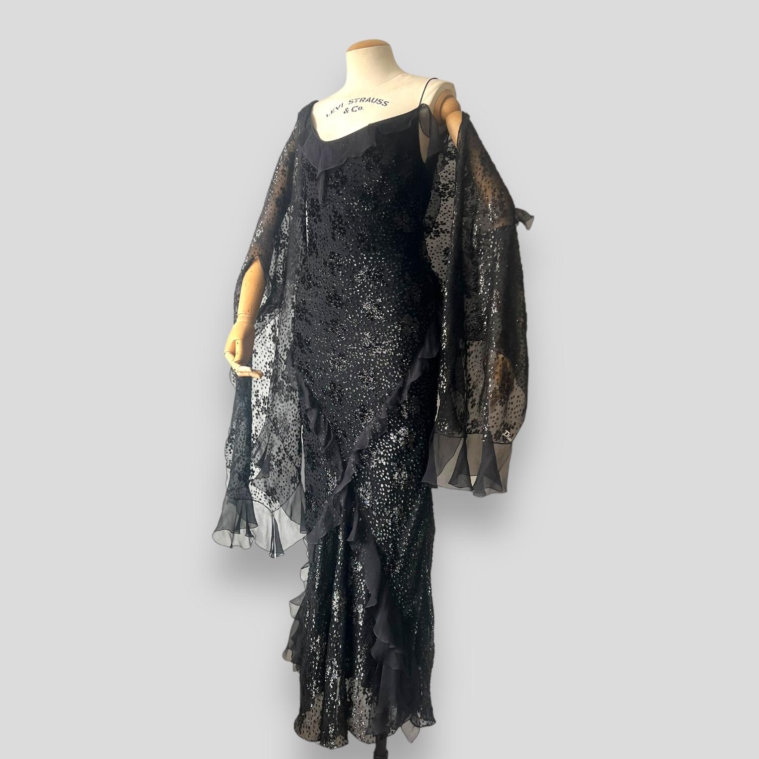 Vintage 2004 Christian Dior by Galliano Silk Bias-Cut Gown dress, with stole In Excellent Condition For Sale In CAPELLE AAN DEN IJSSEL, ZH