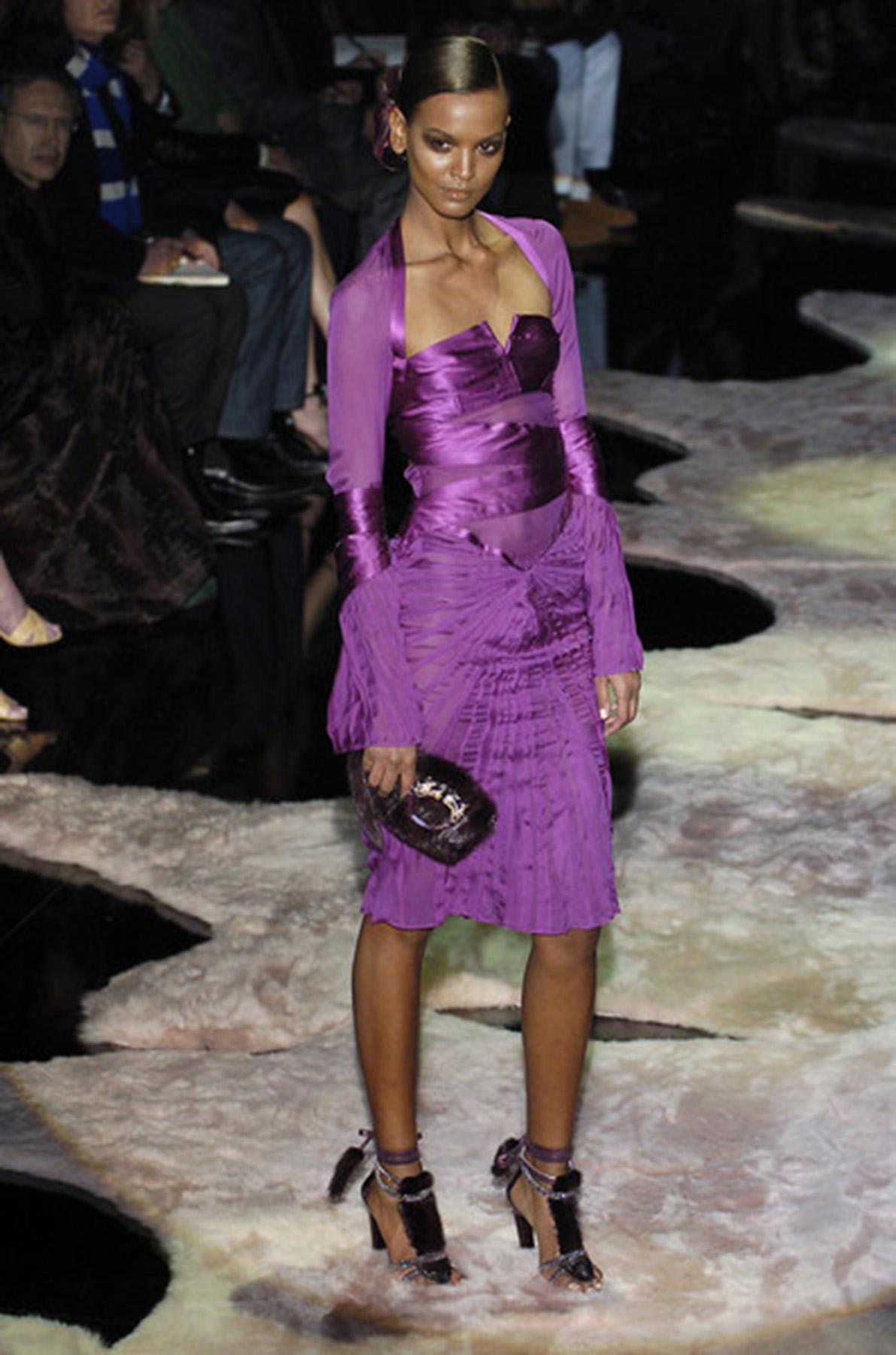 2004 Gucci by Tom Ford Runway Pleated Purple Silk Bell Sleeve Cut-Out Dress In Good Condition For Sale In Beverly Hills, CA