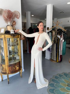 2006 Alexander McQueen Documented Runway Ivory Silk Chain Plunge High-Slit Gown