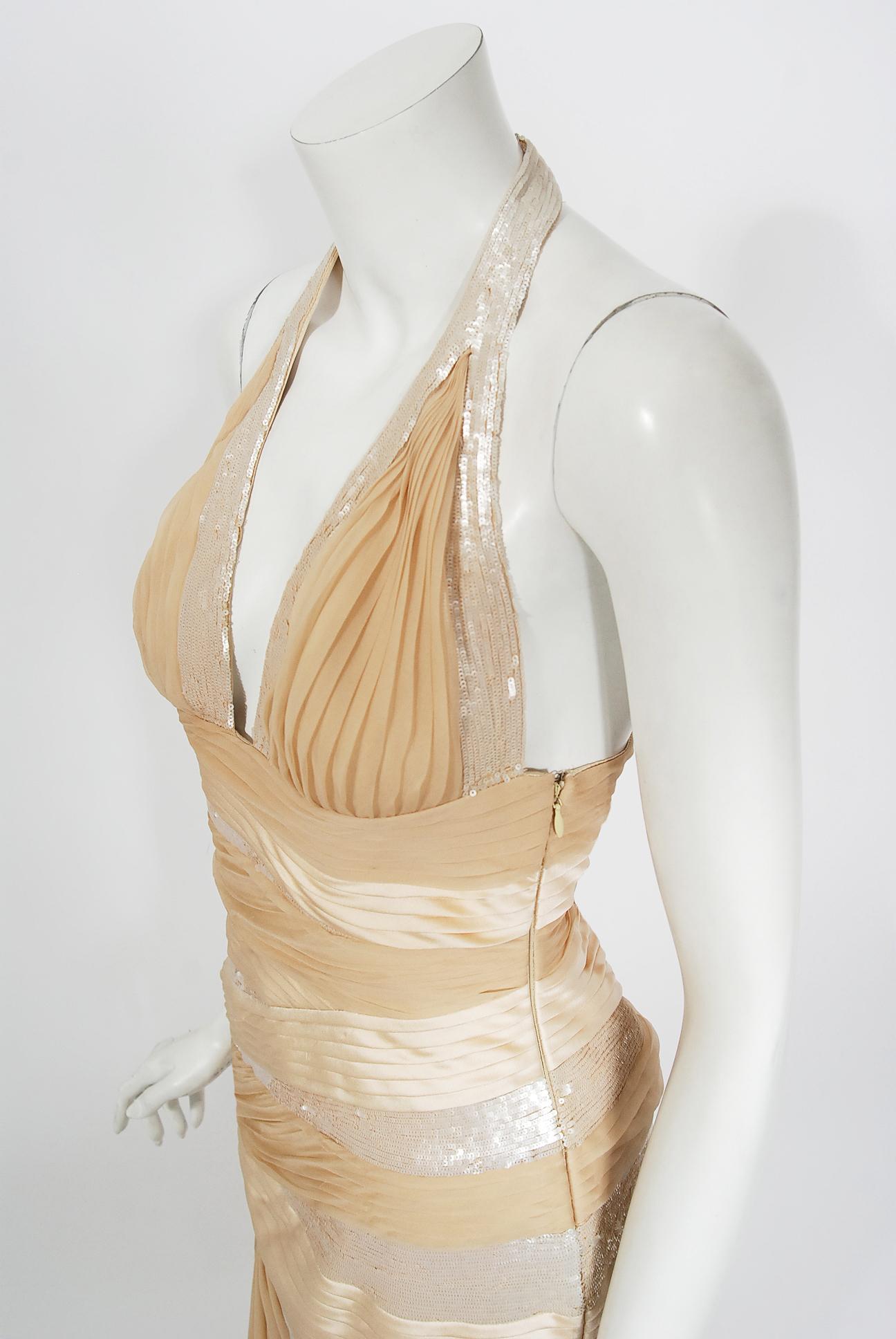 Women's 2006 Versace Runway Finale Champagne Sequin Silk Hourglass Halter Gown w/Tags For Sale