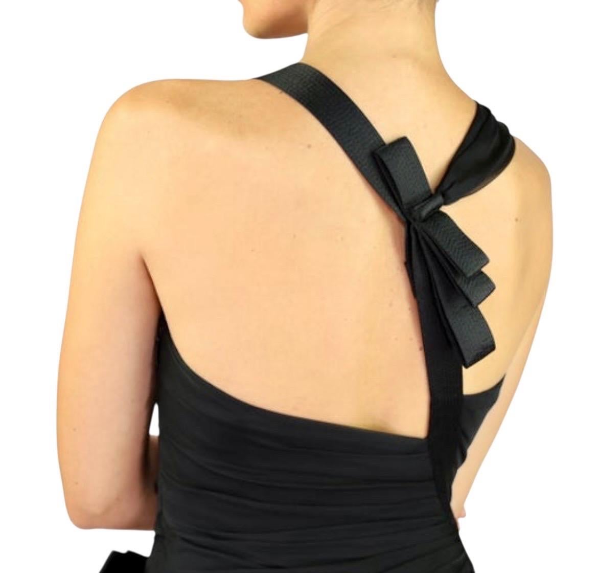Vintage 2009 Versace Bata de seda negra NWT en venta 1
