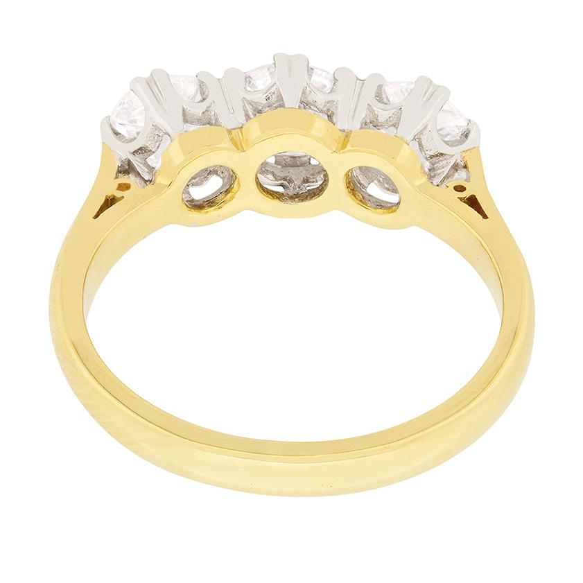 Vintage 2.00 Carat Diamond Three-Stone Ring, circa 1940s In Good Condition In London, GB