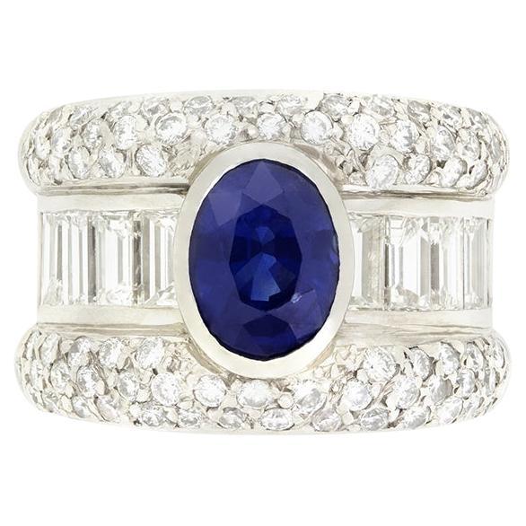 Vintage 2.00ct Sapphire and Diamond Bombe Ring, c.1960s For Sale