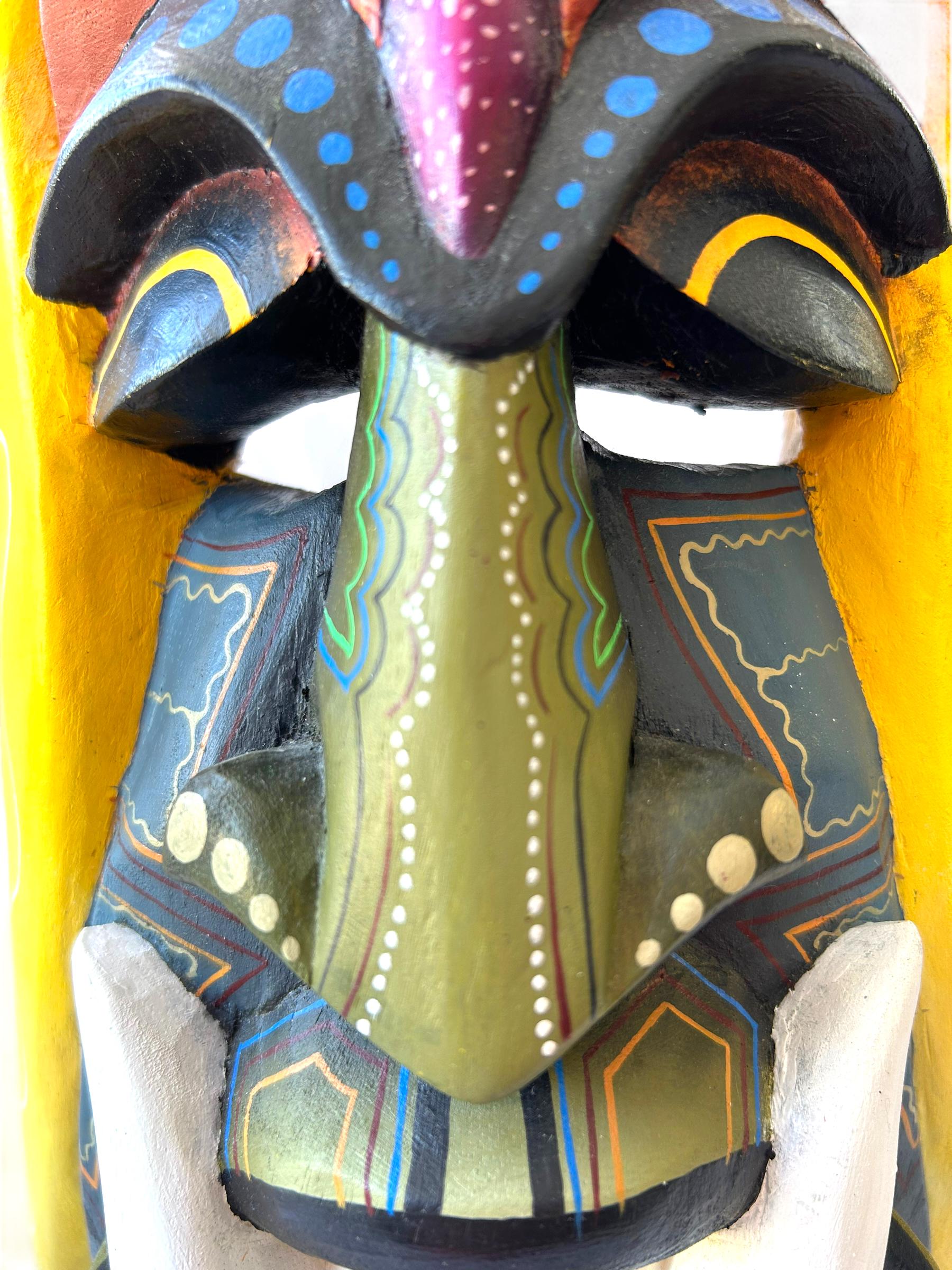 Vintage 2011 Boruca Authentic Indigenous Holzmaske w / Stand ~ Costa Rica (Costa-ricanisch) im Angebot
