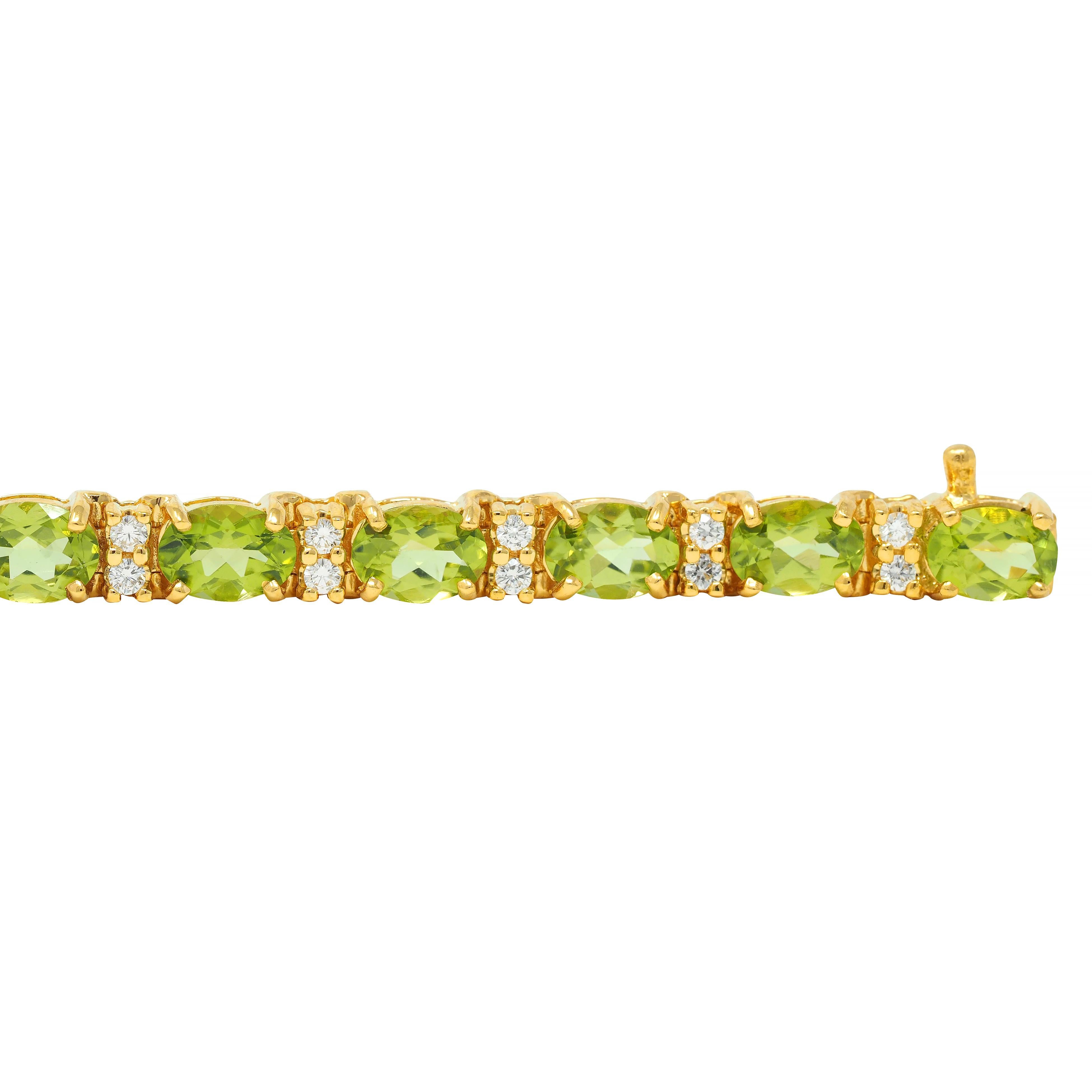 Bracelet ligne vintage en or jaune 18 carats avec péridot taille ovale de 20,14 carats poids total et diamants en vente 1