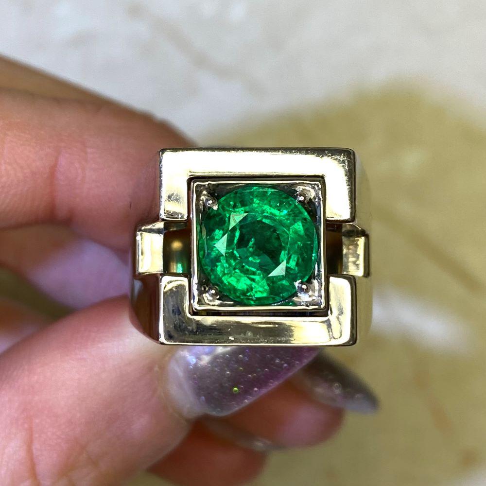 Vintage 2.01ct Round Cut Natural Emerald Engagement Ring, 18k White Gold For Sale 5