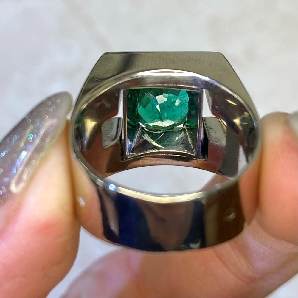 Vintage 2.01ct Round Cut Natural Emerald Engagement Ring, 18k White Gold For Sale 6