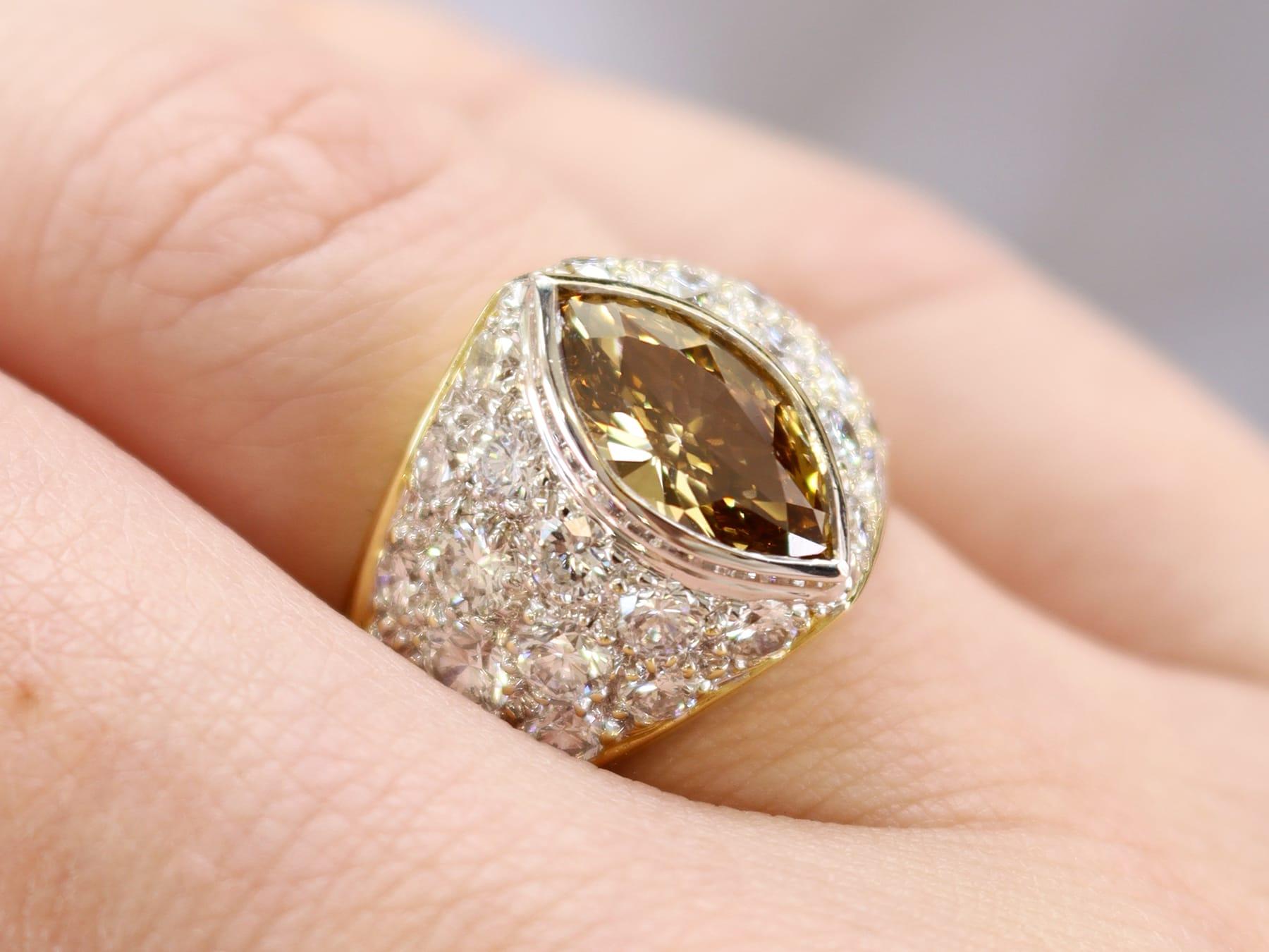 Vintage 2.03 Carat Marquise Cut Brown Diamond Ring in 18 Karat Yellow Gold In Excellent Condition For Sale In Jesmond, Newcastle Upon Tyne