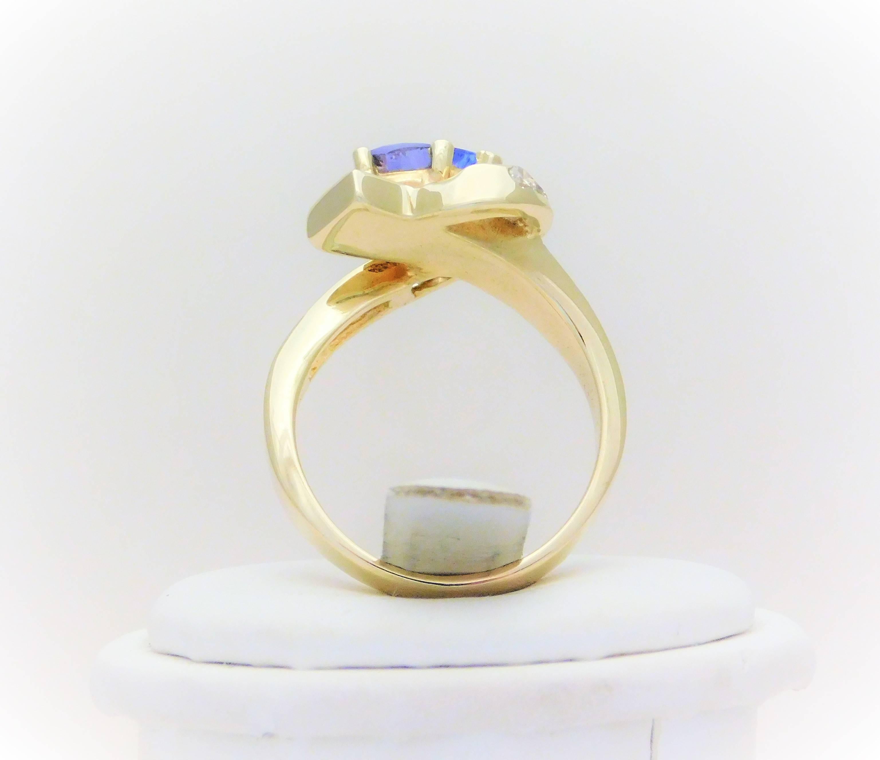 Vintage 2.05 Carat Pear-Cut Tanzanite and Diamond Cocktail Ring In Excellent Condition For Sale In Metairie, LA