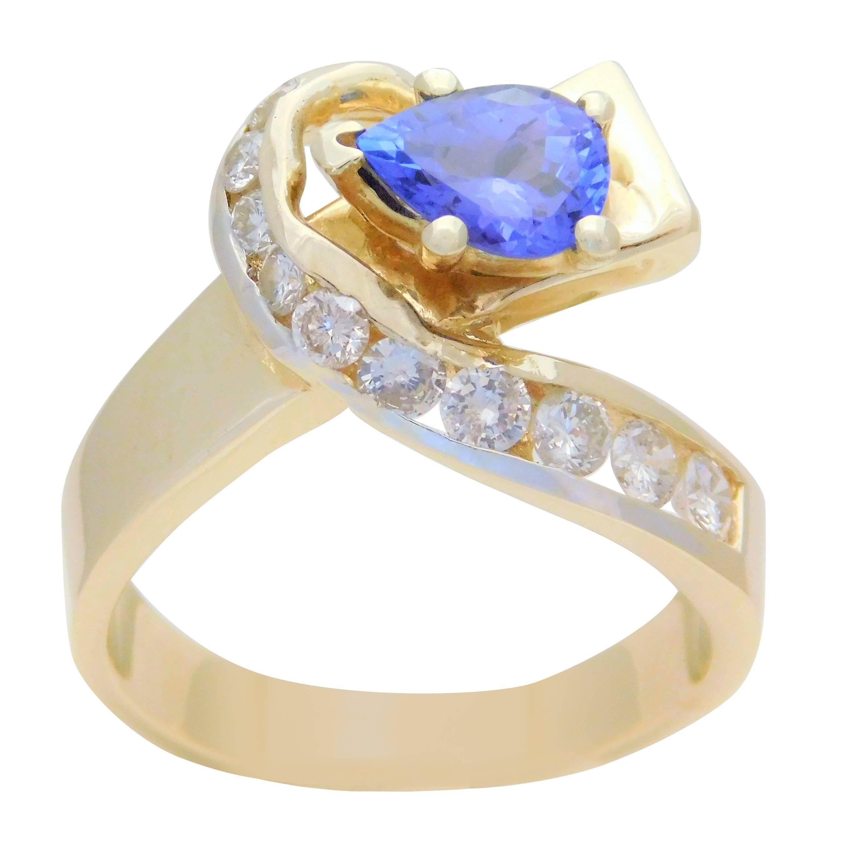 Vintage 2.05 Carat Pear-Cut Tanzanite and Diamond Cocktail Ring For Sale