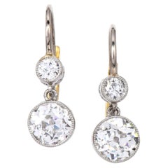 Boucles d'oreilles pendantes vintage en platine avec 2.06cttw de diamant