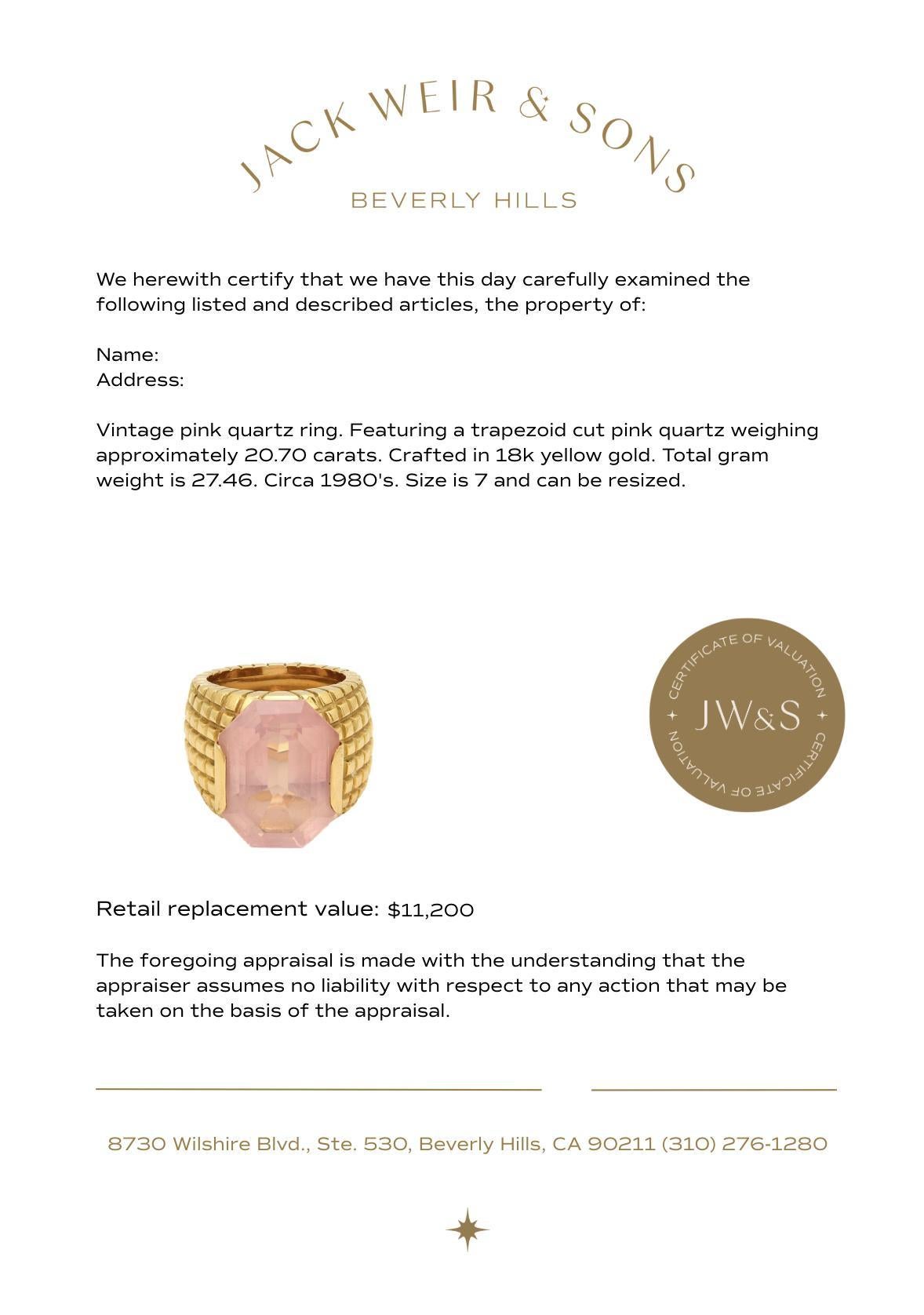 Vintage 20.70 carat rose quartz 18k yellow gold cocktail ring In Good Condition For Sale In Beverly Hills, CA