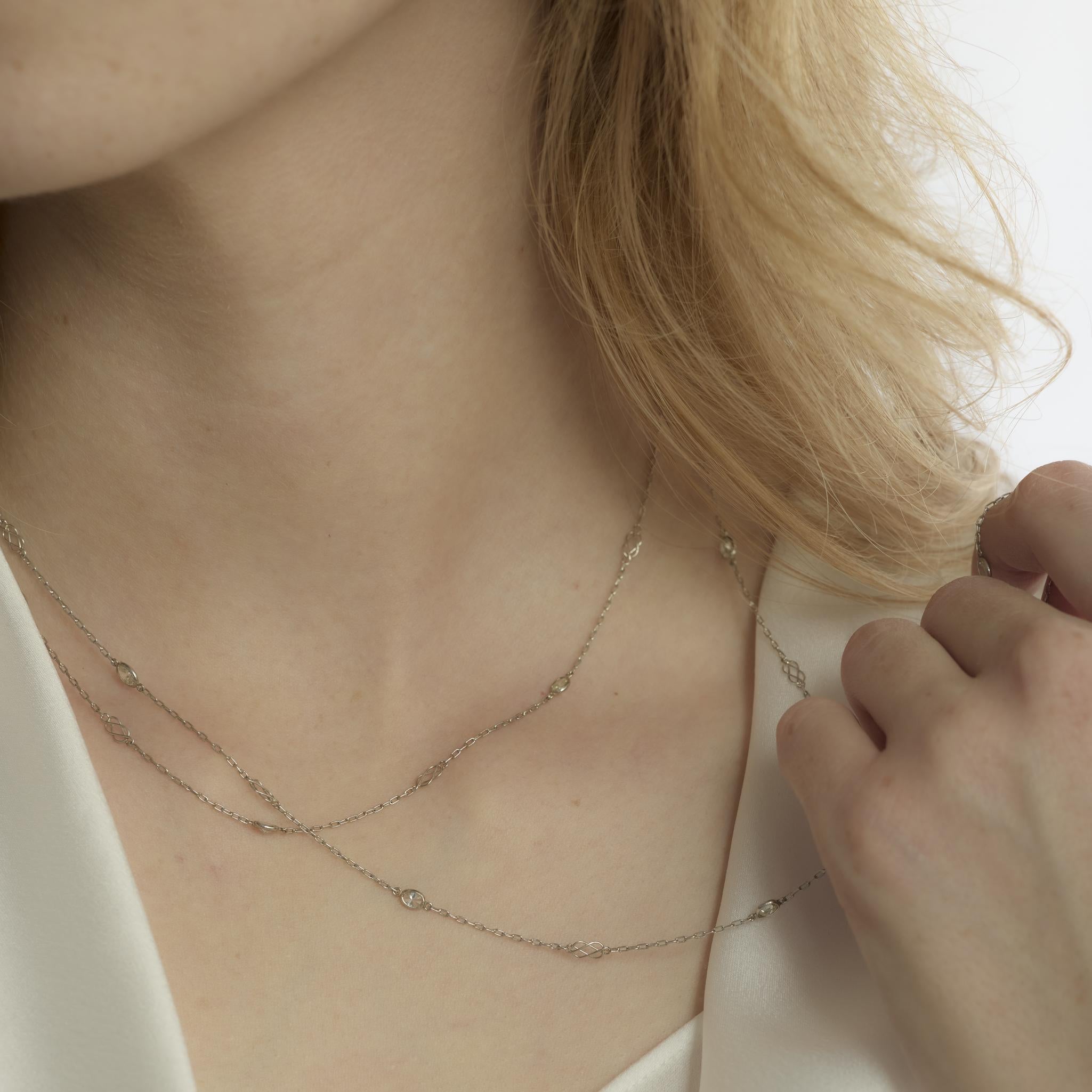 Women's Vintage 2.08 carat oval cut diamond platinum chain necklace For Sale