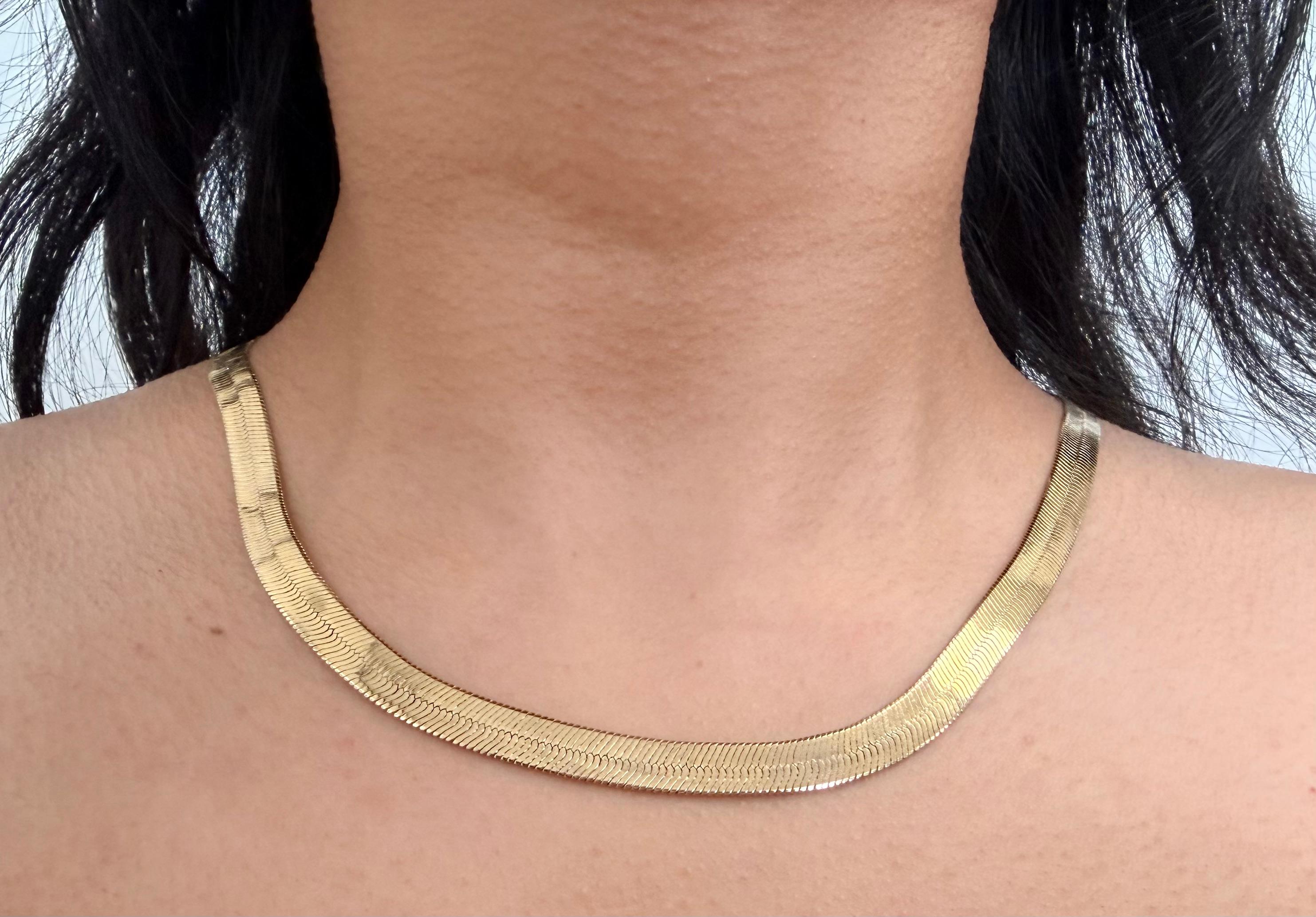 Collana vintage con catena a spina di pesce da 20 pollici in oro giallo 14K in vendita 1