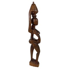 Escultura de madera africana abstracta vintage del siglo XX - 2Y482