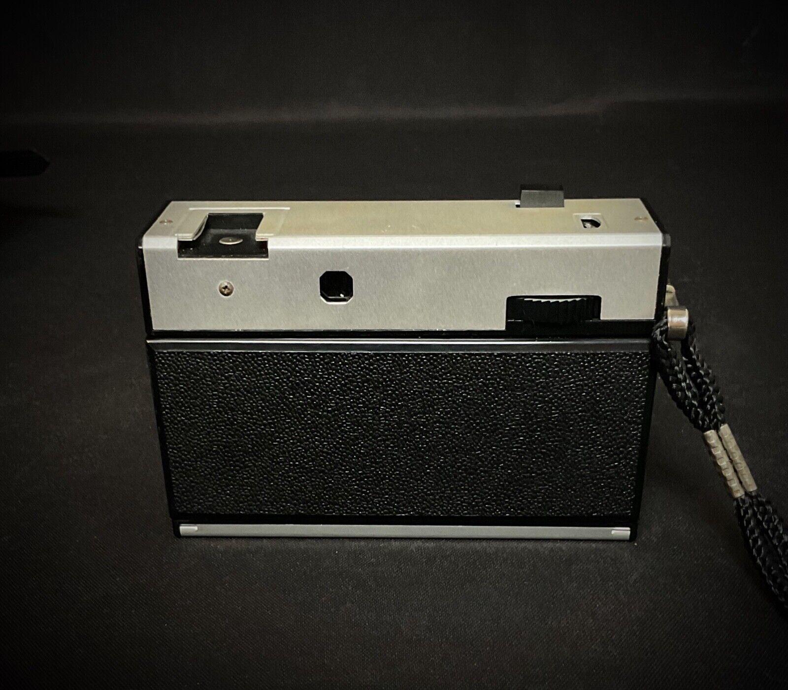 Vintage 20th Century Agfa isa-Rapid 1 Camera with Case - 2Y575 en vente 5