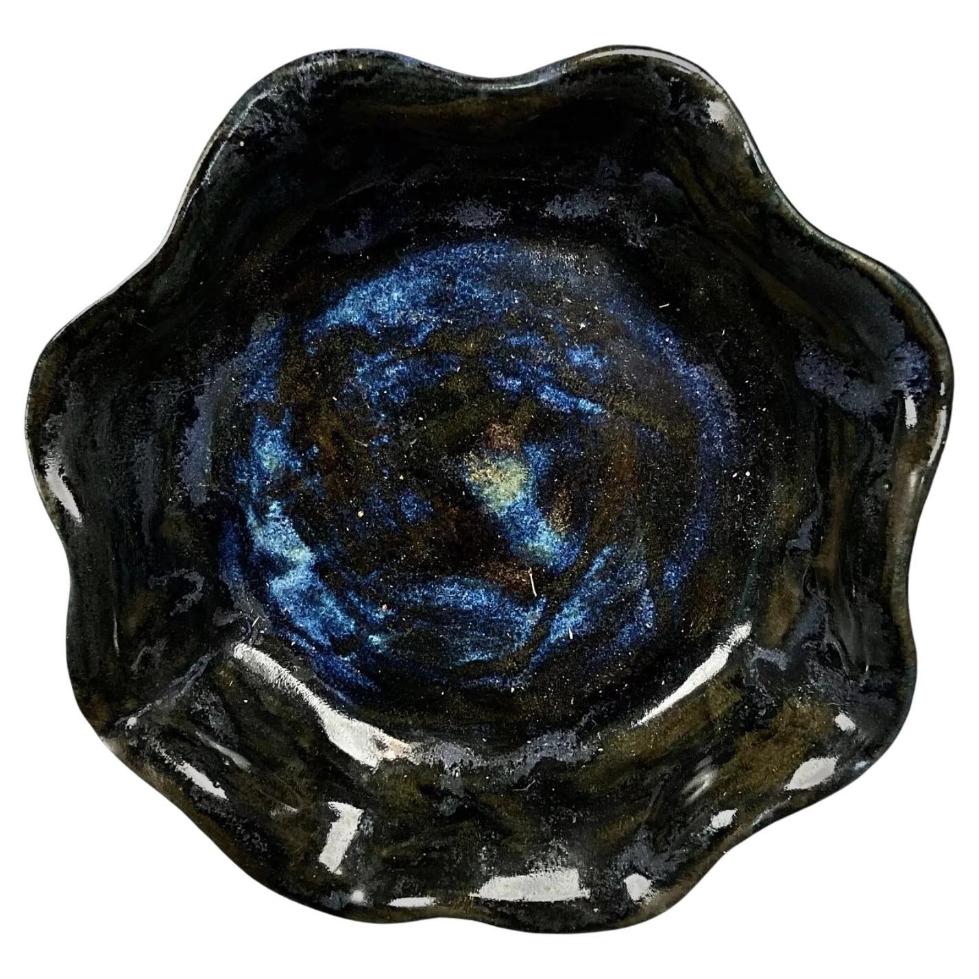 Plato recogedor vintage de cerámica azul y negra del siglo XX - 2Y319