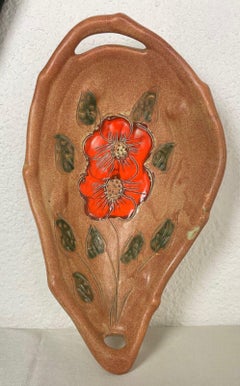 Vintage 20th Century Ceramic Leaf-Shaped Dish – Elegant Decorative Piece - 2Y495