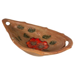 Vintage 20th Century Ceramic Leaf-Shaped Dish – Elegant Decorative Piece - 2Y495