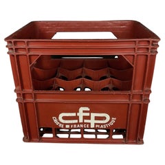 Vintage 20th-Century CFP Red Bottle Crate - Functional French Charm - 2Y549